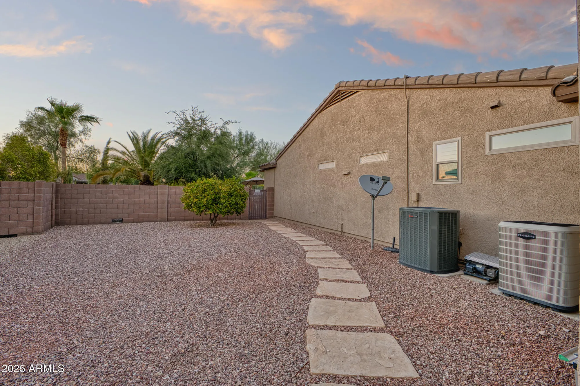 Property Slideshow image 75 of 78 | 18867 n summerbreeze way, Surprise, AZ, 85374
