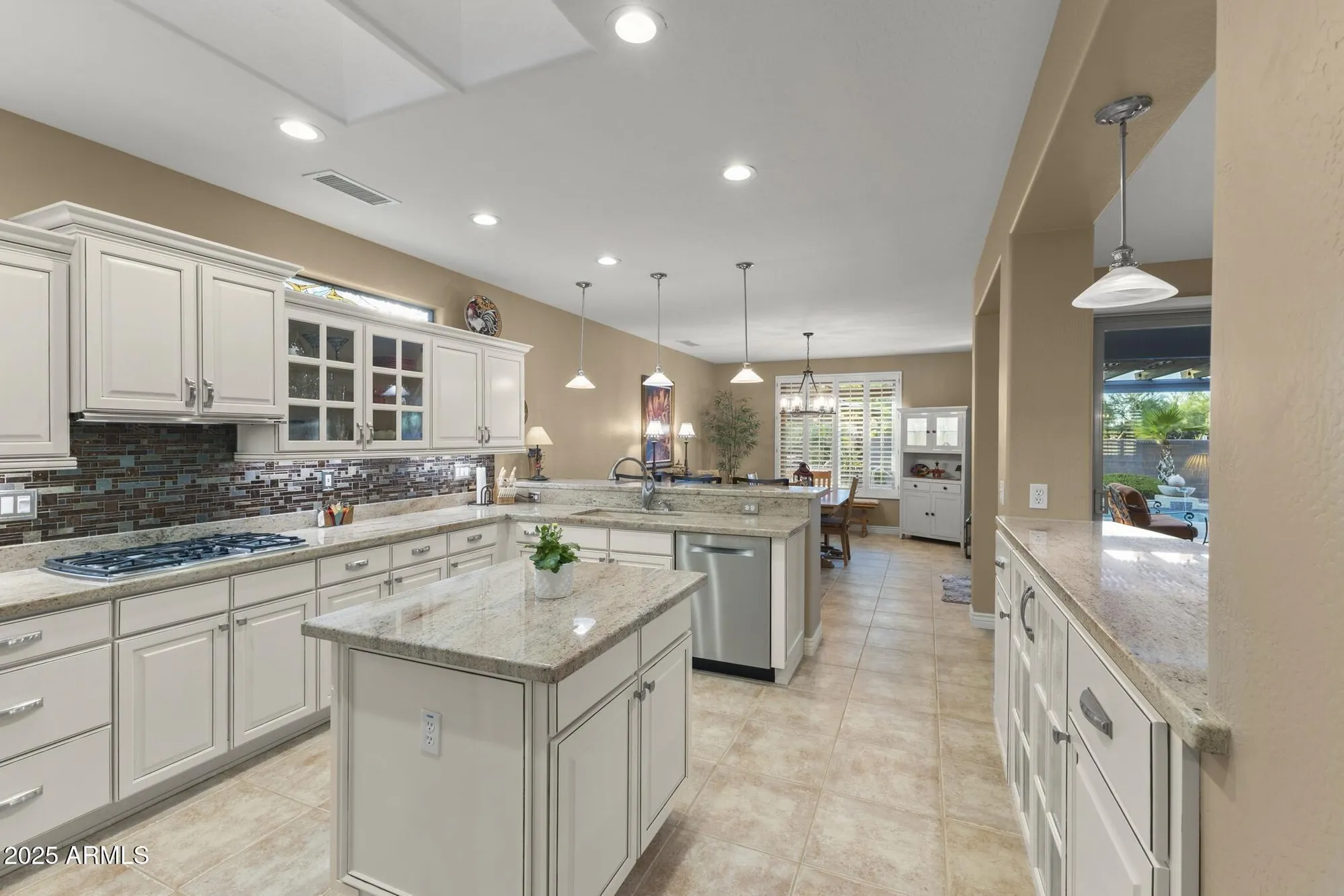 Property Slideshow image 23 of 78 | 18867 n summerbreeze way, Surprise, AZ, 85374