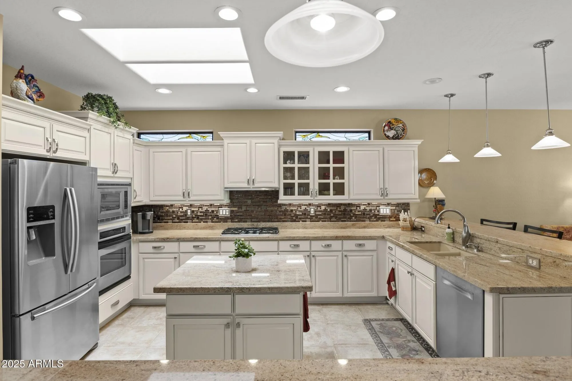 Property Slideshow image 15 of 78 | 18867 n summerbreeze way, Surprise, AZ, 85374