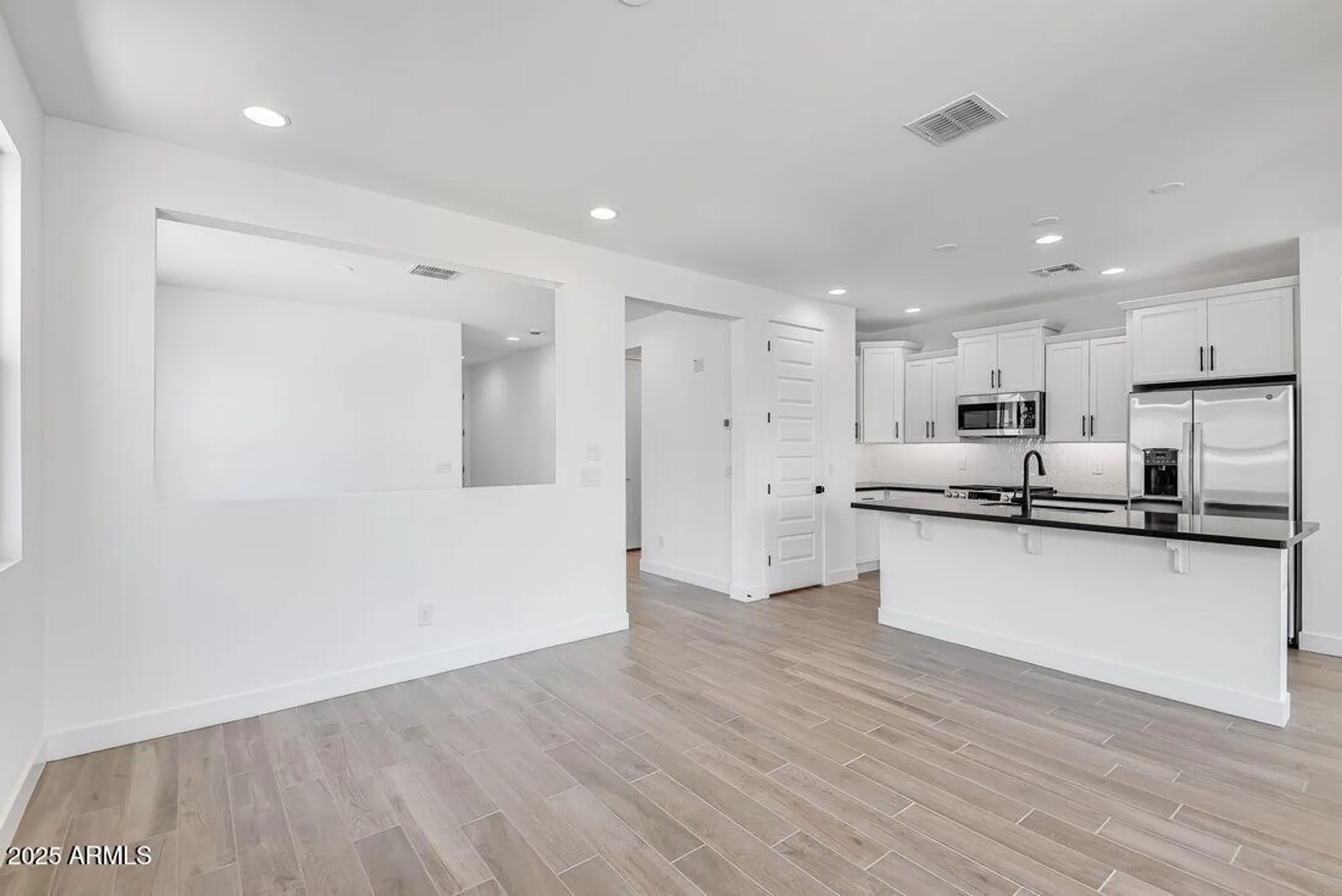 Property Slideshow image 11 of 41 | 18147 w hiddenview dr, Goodyear, AZ, 85338