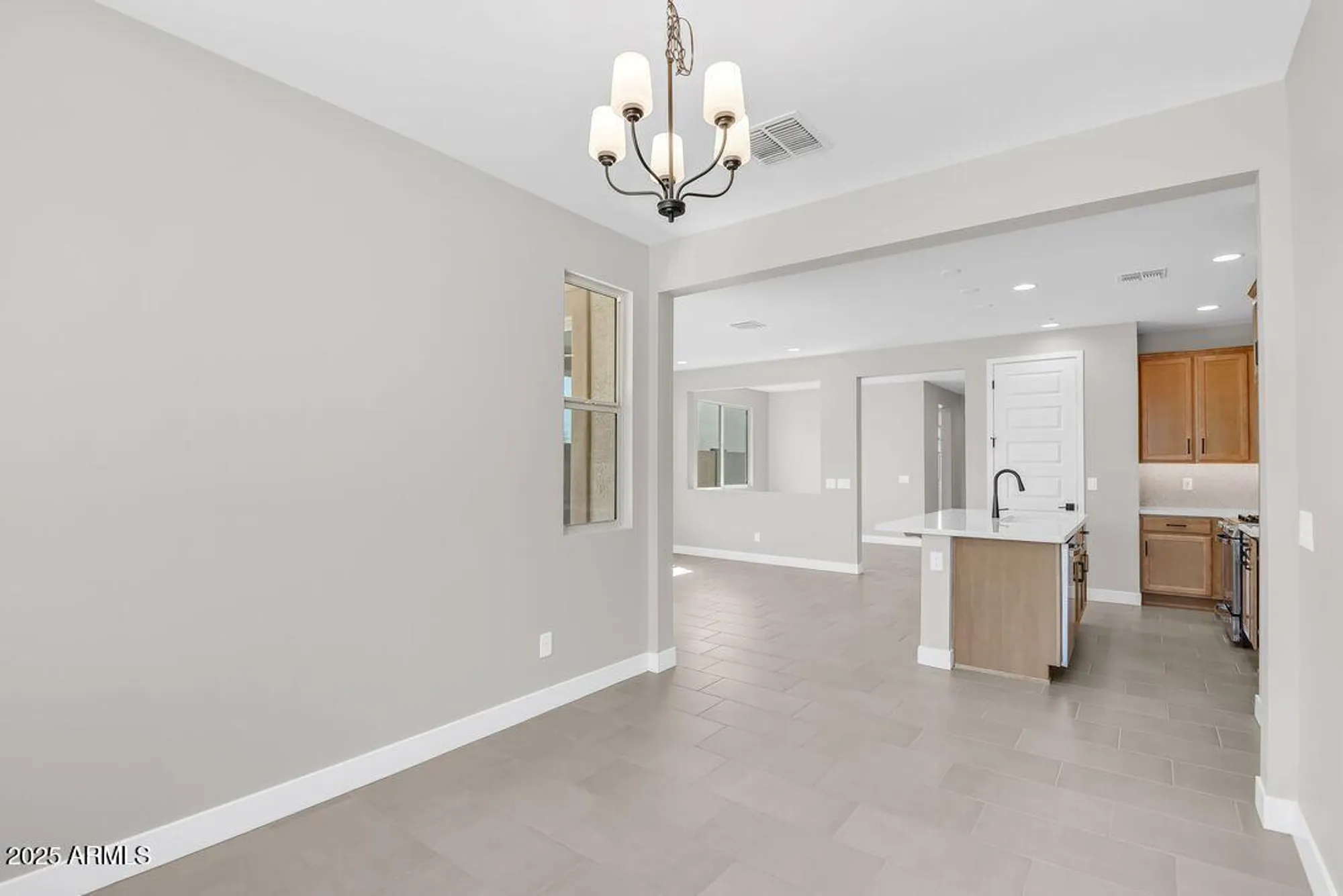 Property Slideshow image 15 of 41 | 18108 w hiddenview dr, Goodyear, AZ, 85338