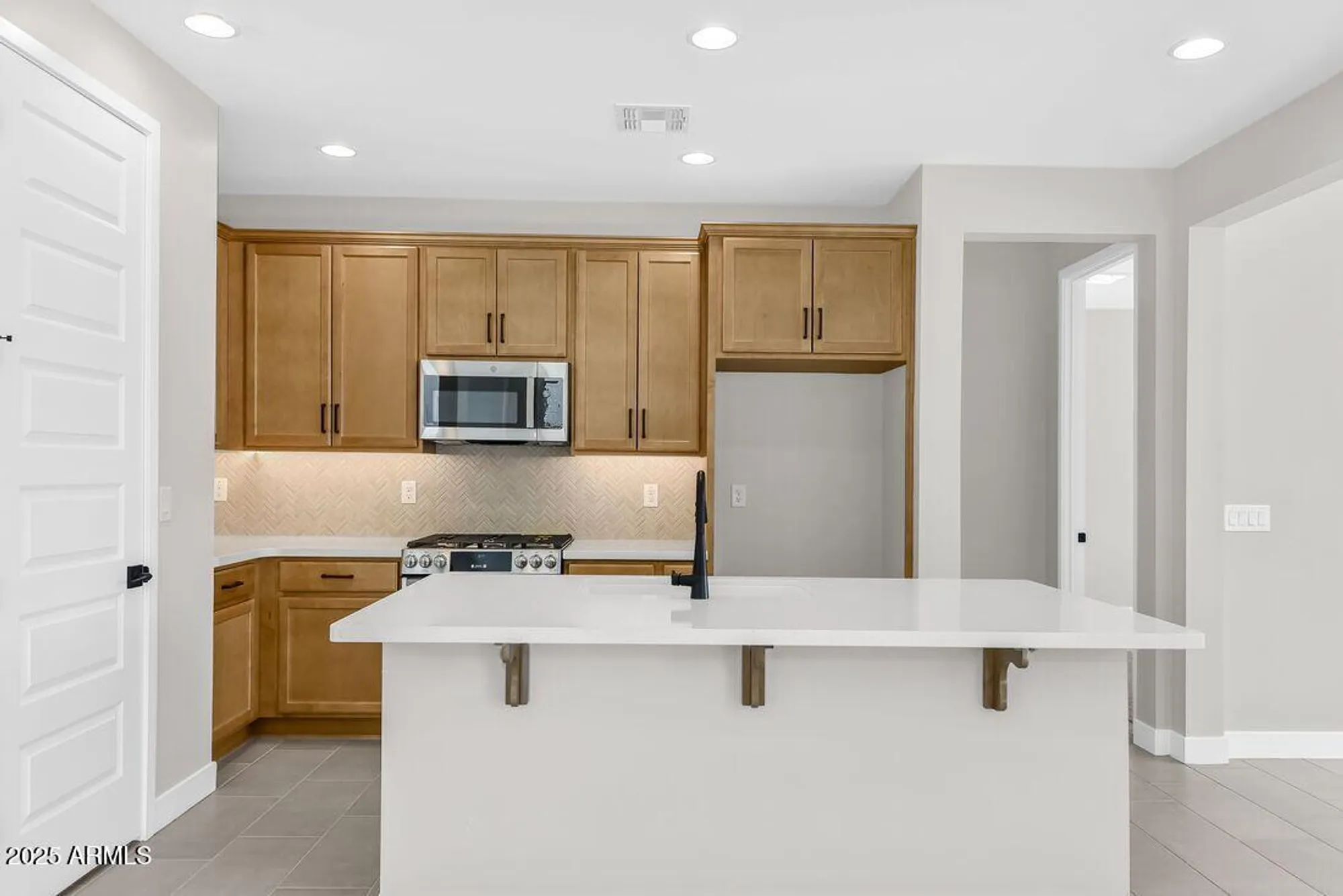 Property Slideshow image 4 of 41 | 18108 w hiddenview dr, Goodyear, AZ, 85338