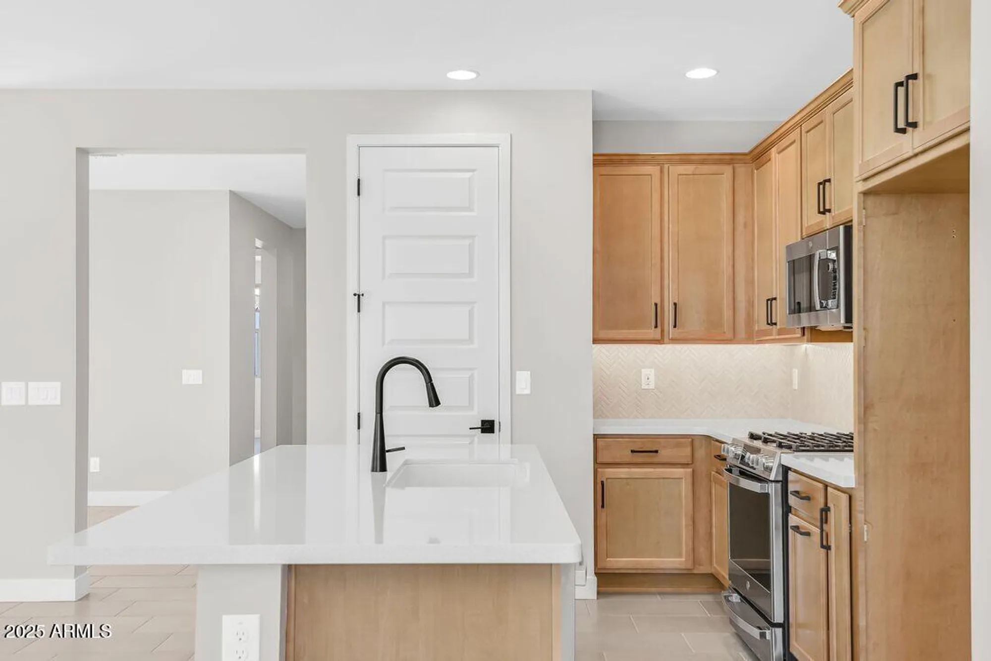 Property Slideshow image 8 of 41 | 18108 w hiddenview dr, Goodyear, AZ, 85338