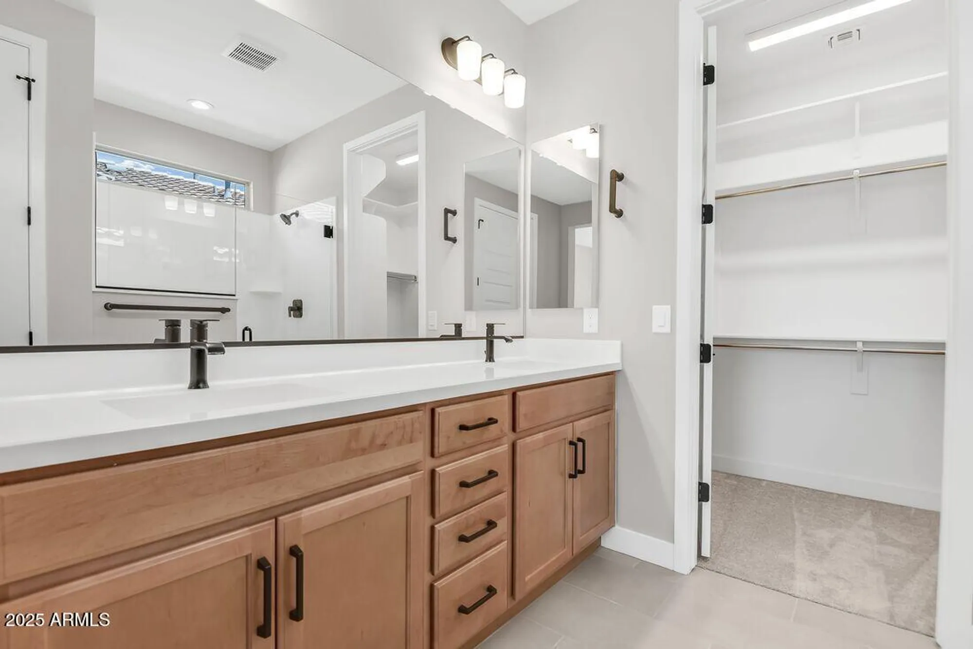 Property Slideshow image 21 of 41 | 18108 w hiddenview dr, Goodyear, AZ, 85338