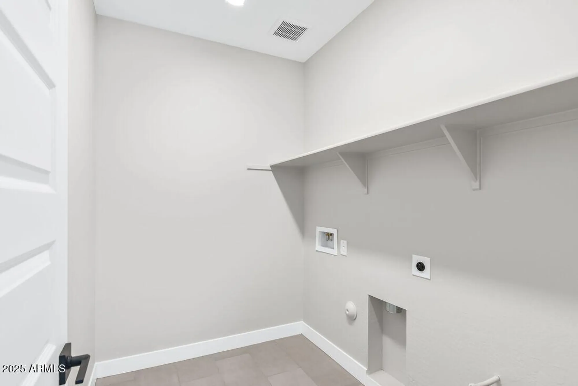 Property Slideshow image 28 of 41 | 18108 w hiddenview dr, Goodyear, AZ, 85338