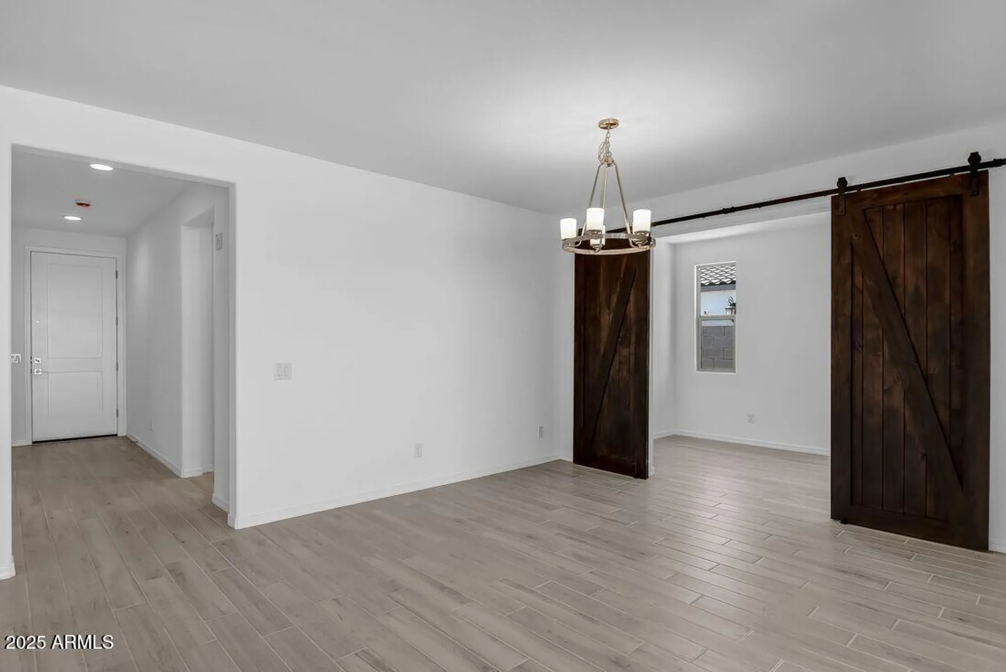 Property Slideshow image 14 of 44 | 16316 s 182nd dr, Goodyear, AZ, 85338