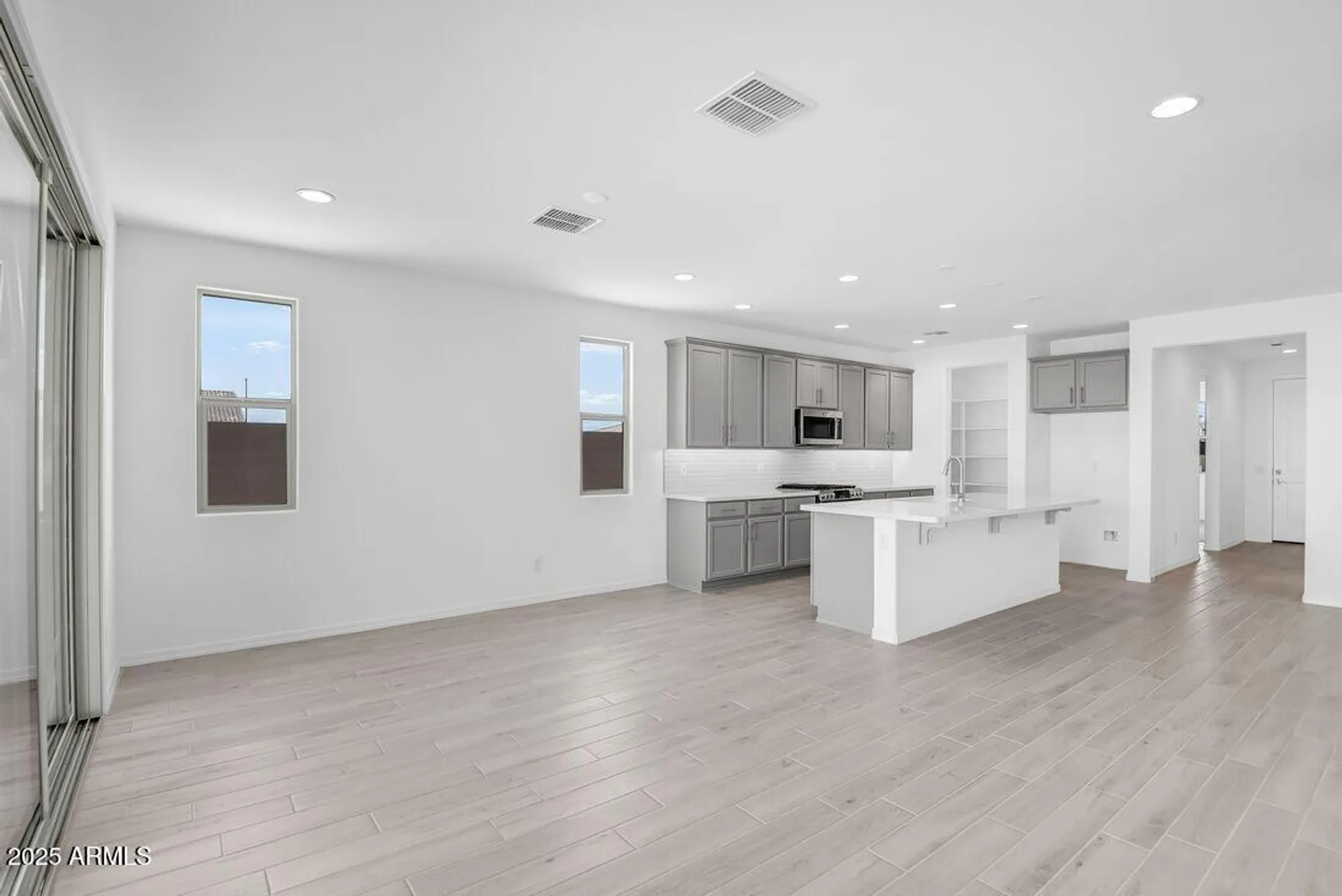 Property Slideshow image 11 of 44 | 16316 s 182nd dr, Goodyear, AZ, 85338