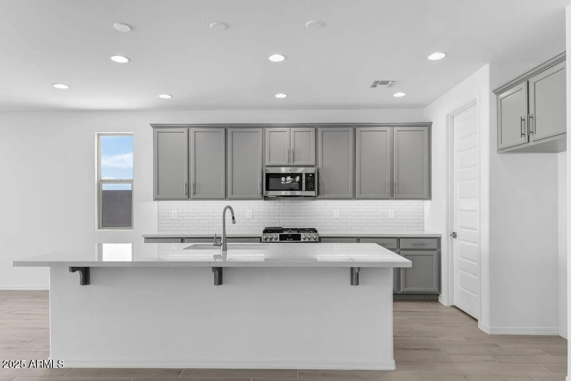 Property Slideshow image 3 of 44 | 16316 s 182nd dr, Goodyear, AZ, 85338