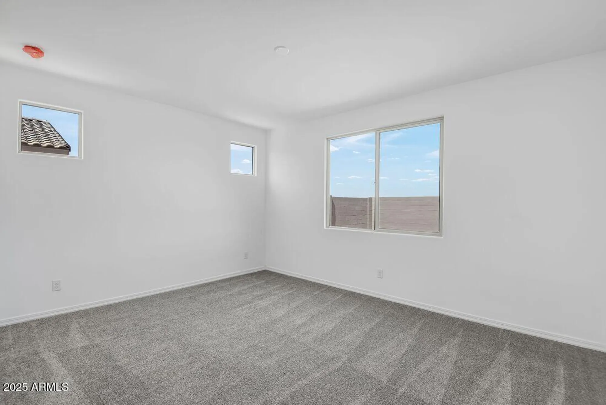 Property Slideshow image 18 of 44 | 16316 s 182nd dr, Goodyear, AZ, 85338