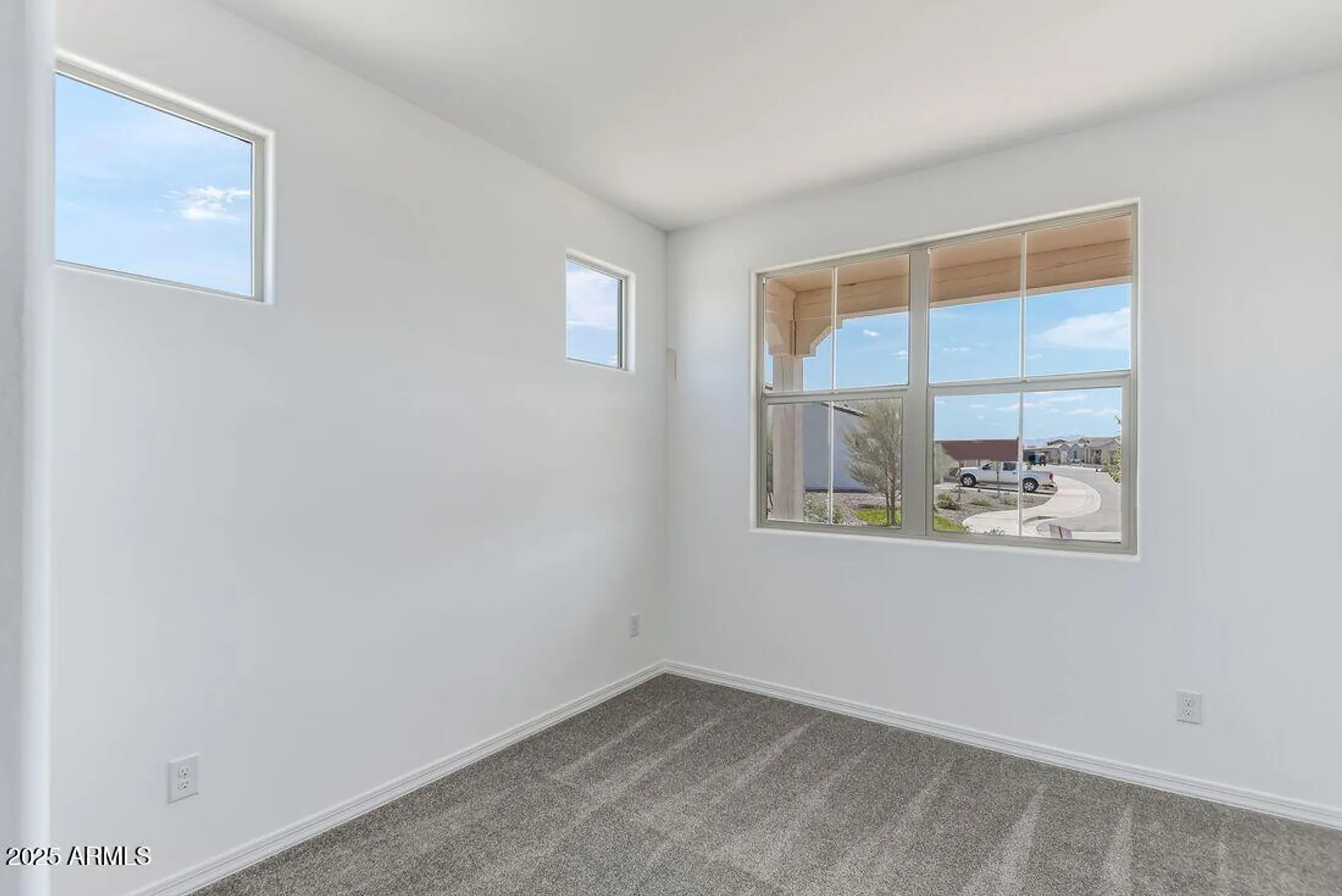 Property Slideshow image 24 of 44 | 16316 s 182nd dr, Goodyear, AZ, 85338