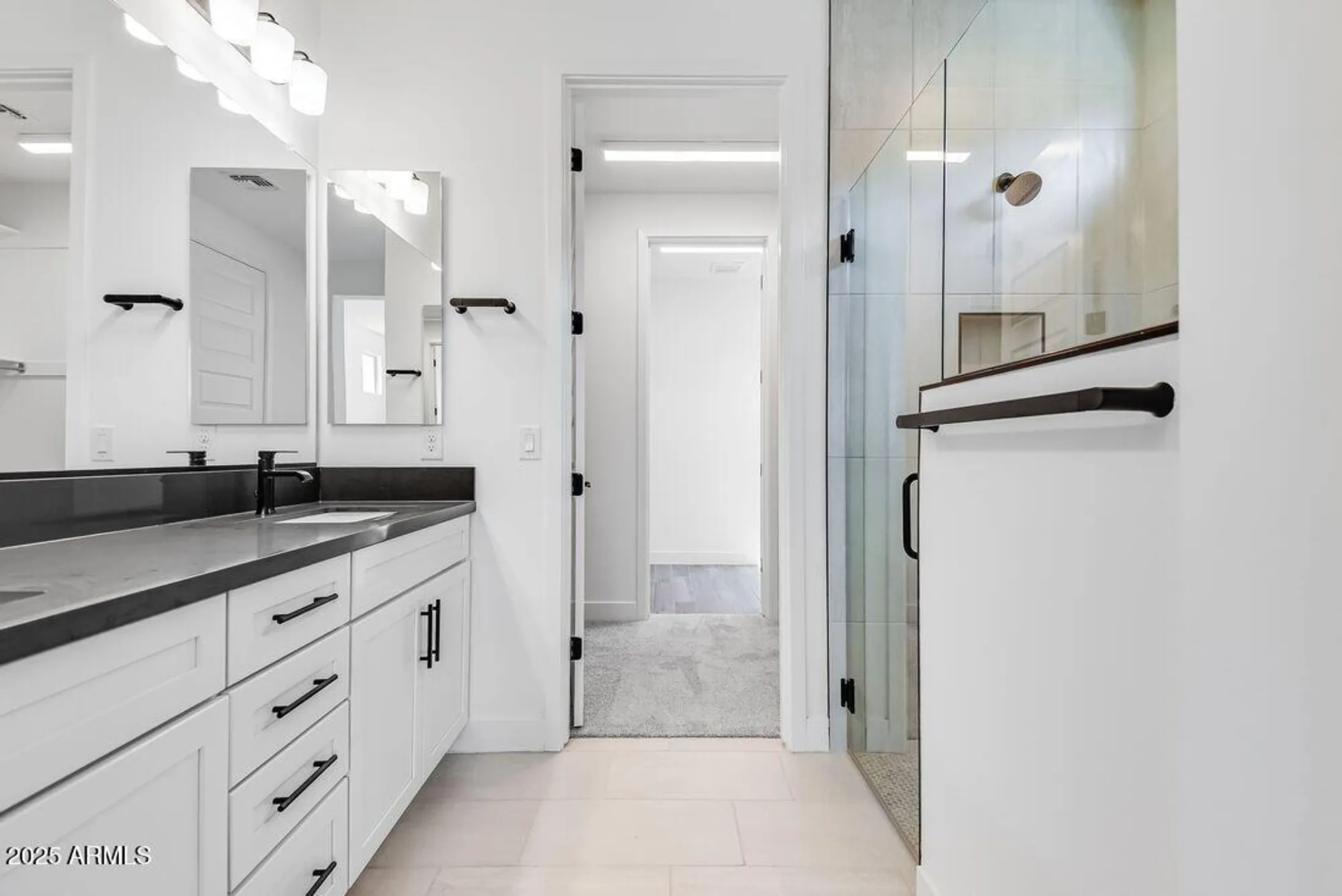 Property Slideshow image 19 of 41 | 18147 w hiddenview dr, Goodyear, AZ, 85338