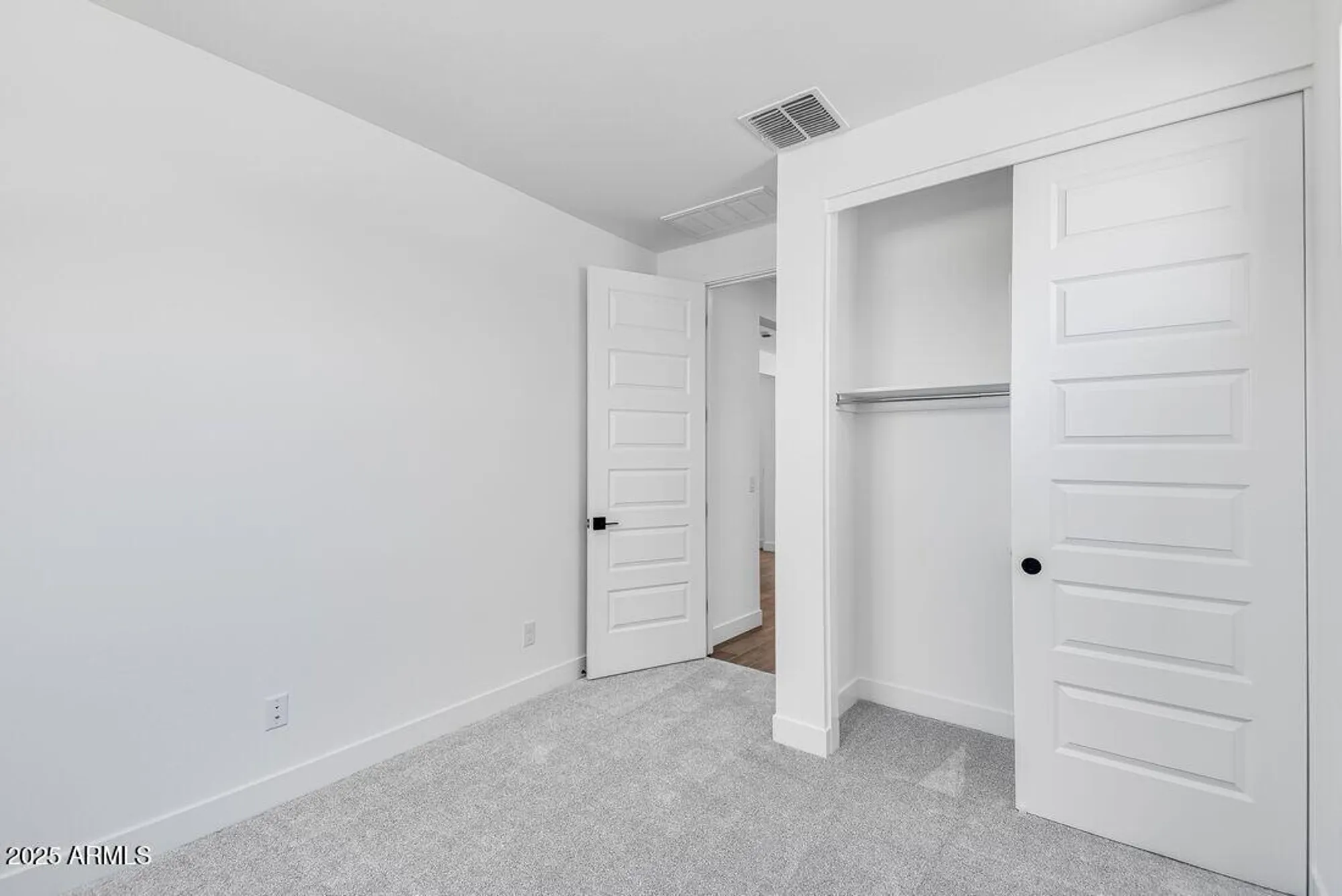 Property Slideshow image 23 of 41 | 18147 w hiddenview dr, Goodyear, AZ, 85338