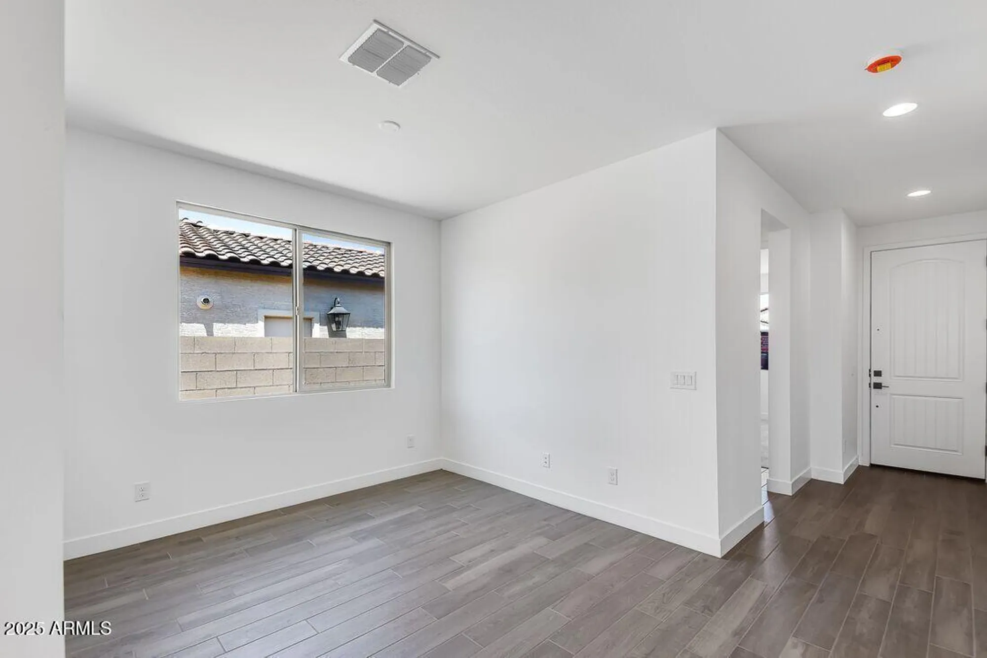 Property Slideshow image 25 of 41 | 18147 w hiddenview dr, Goodyear, AZ, 85338