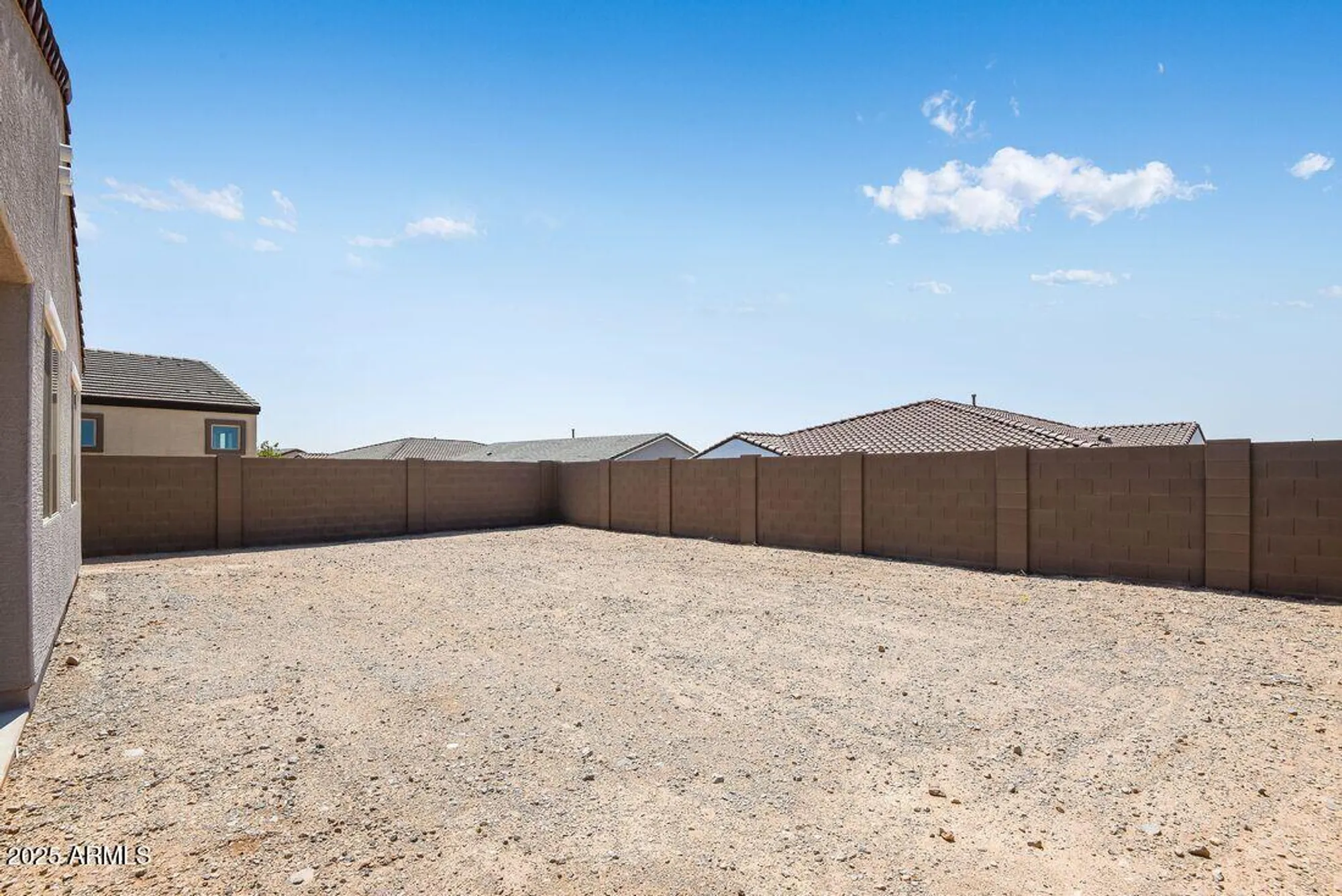 Property Slideshow image 31 of 41 | 18147 w hiddenview dr, Goodyear, AZ, 85338