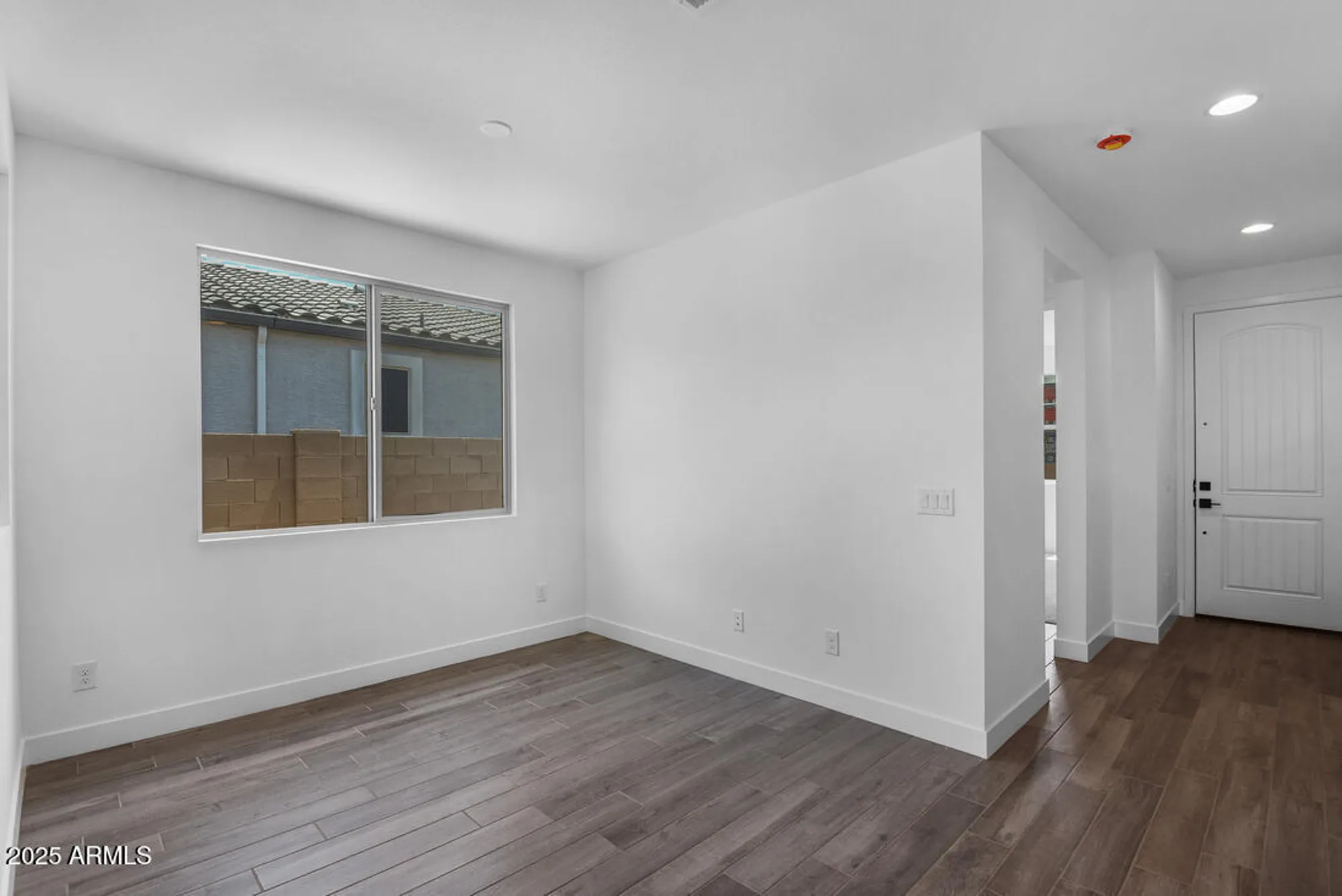 Property Slideshow image 20 of 42 | 18126 w hiddenview dr, Goodyear, AZ, 85338