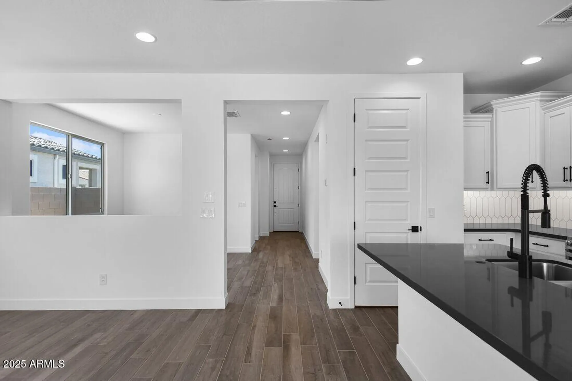 Property Slideshow image 10 of 42 | 18126 w hiddenview dr, Goodyear, AZ, 85338