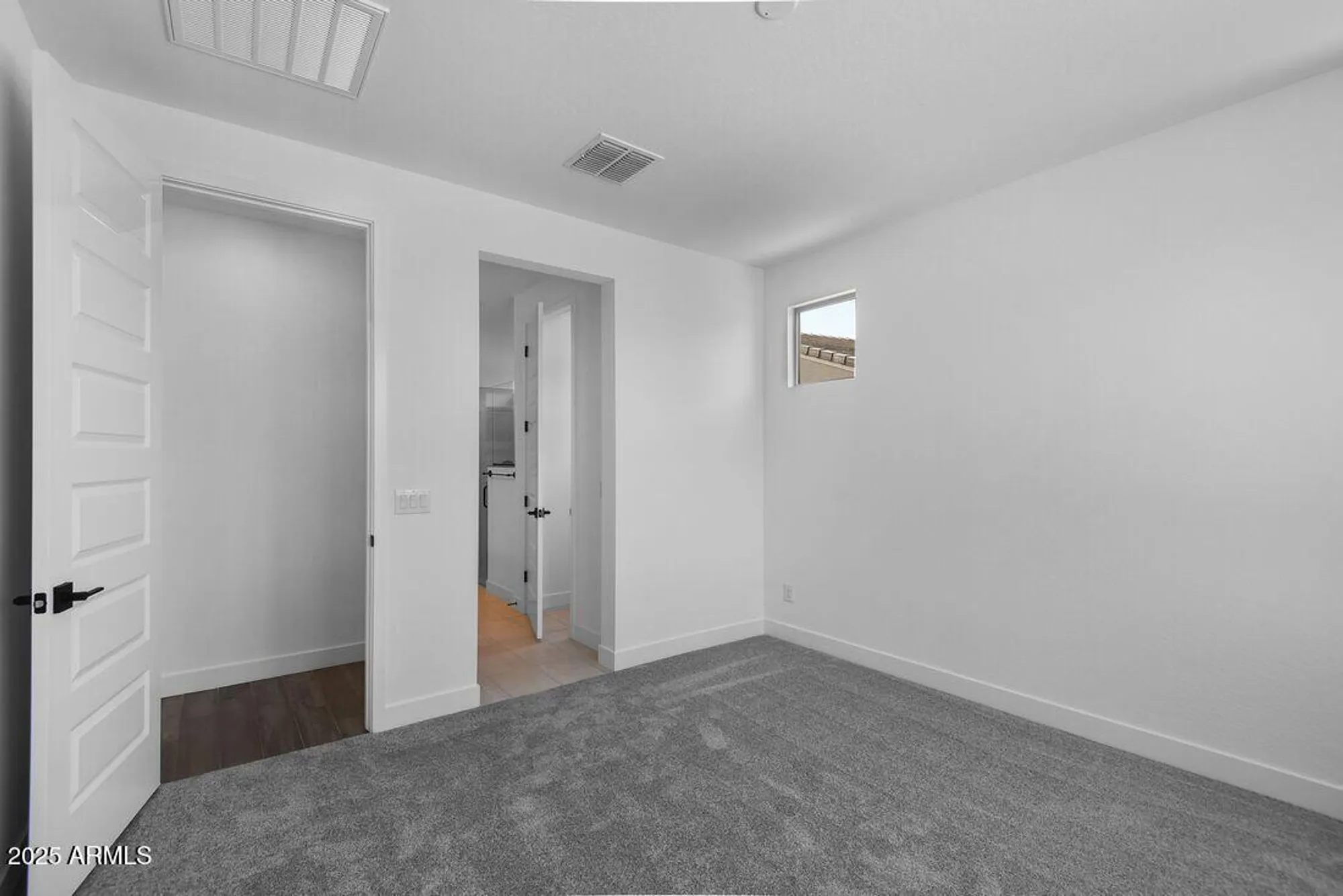 Property Slideshow image 23 of 42 | 18126 w hiddenview dr, Goodyear, AZ, 85338