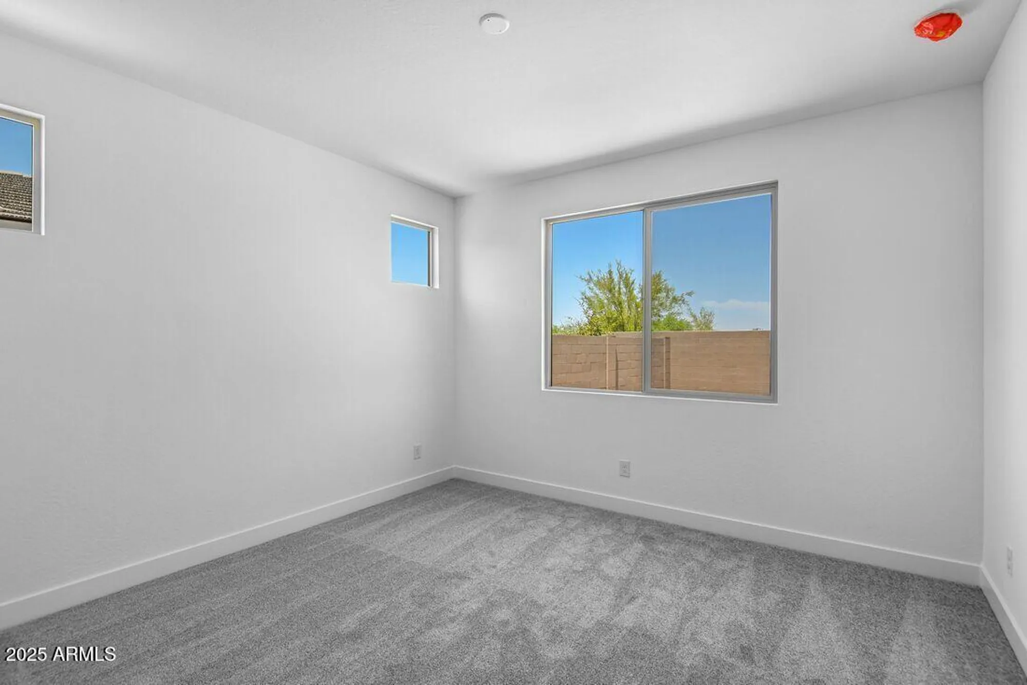 Property Slideshow image 28 of 42 | 18126 w hiddenview dr, Goodyear, AZ, 85338