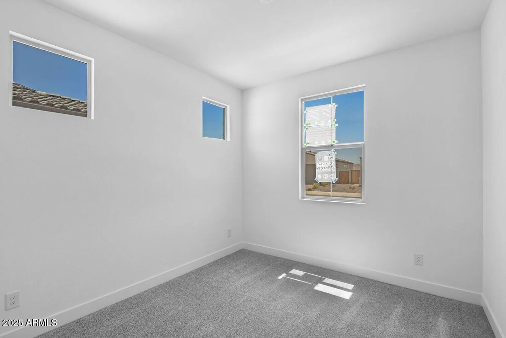 Property Slideshow image 29 of 42 | 18126 w hiddenview dr, Goodyear, AZ, 85338