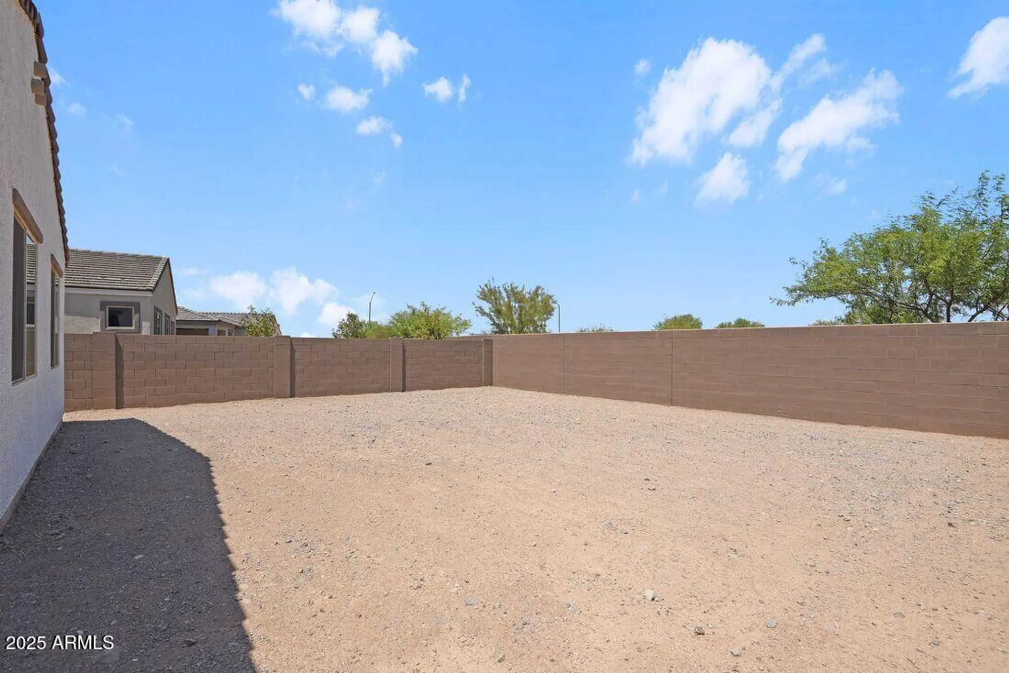 Property Slideshow image 33 of 42 | 18126 w hiddenview dr, Goodyear, AZ, 85338