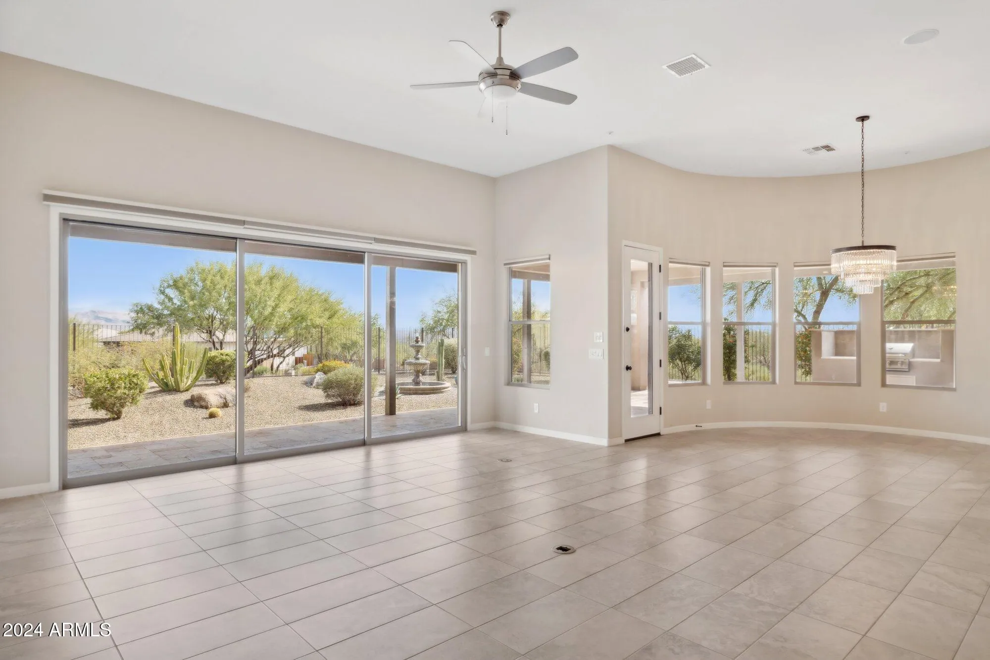 Property Slideshow image 7 of 110 | 17662 e blaze ln, Rio Verde, AZ, 85263