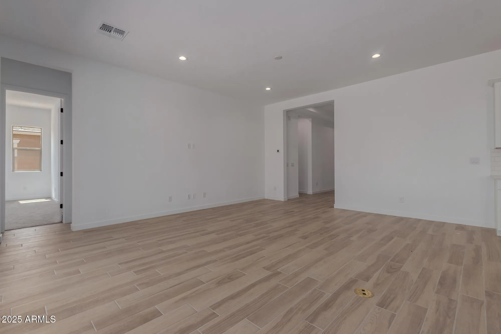 Property Slideshow image 5 of 37 | 24145 n 172nd dr, Surprise, AZ, 85387