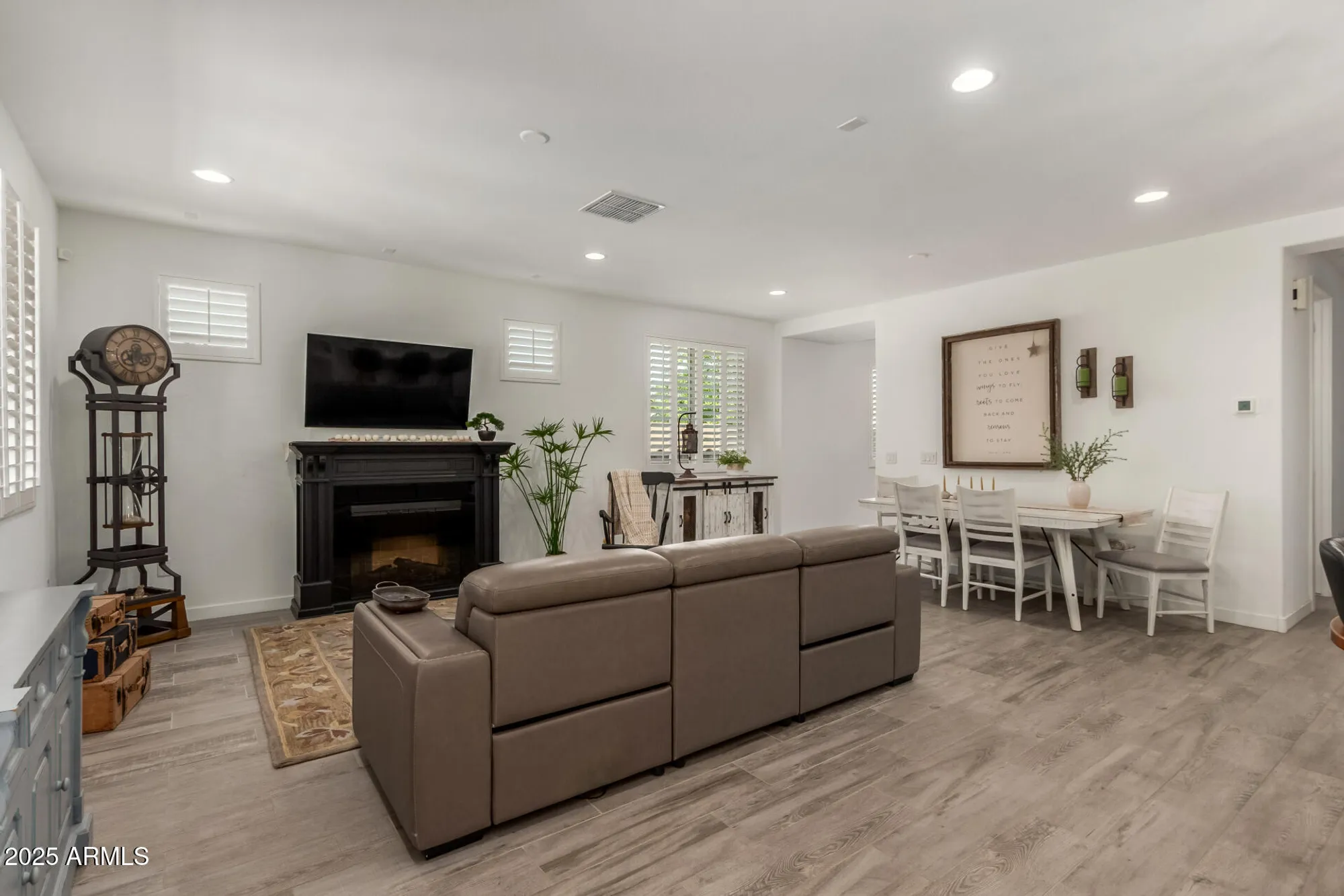 Property Slideshow image 6 of 34 | 24970 n 172nd ave, Surprise, AZ, 85387