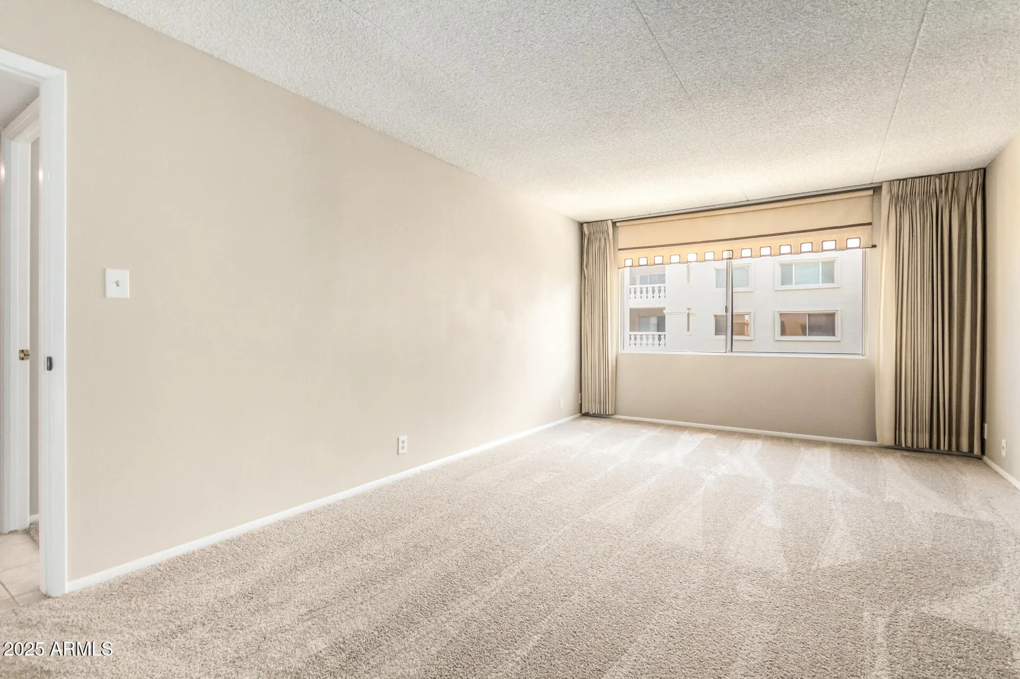 Property Slideshow image 14 of 37 | 7930 e camelback rd 505, Scottsdale, AZ, 85251