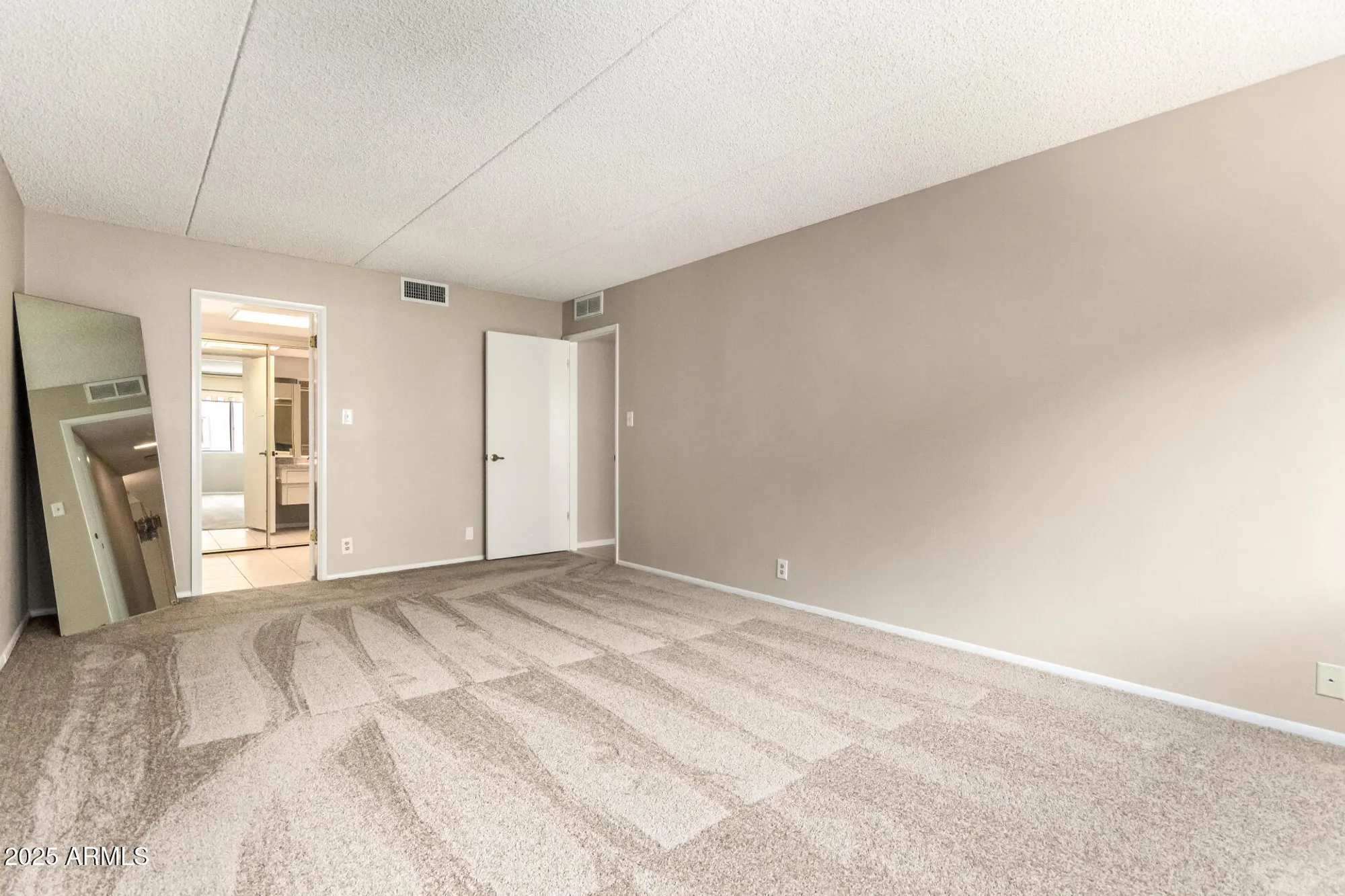 Property Slideshow image 15 of 37 | 7930 e camelback rd 505, Scottsdale, AZ, 85251