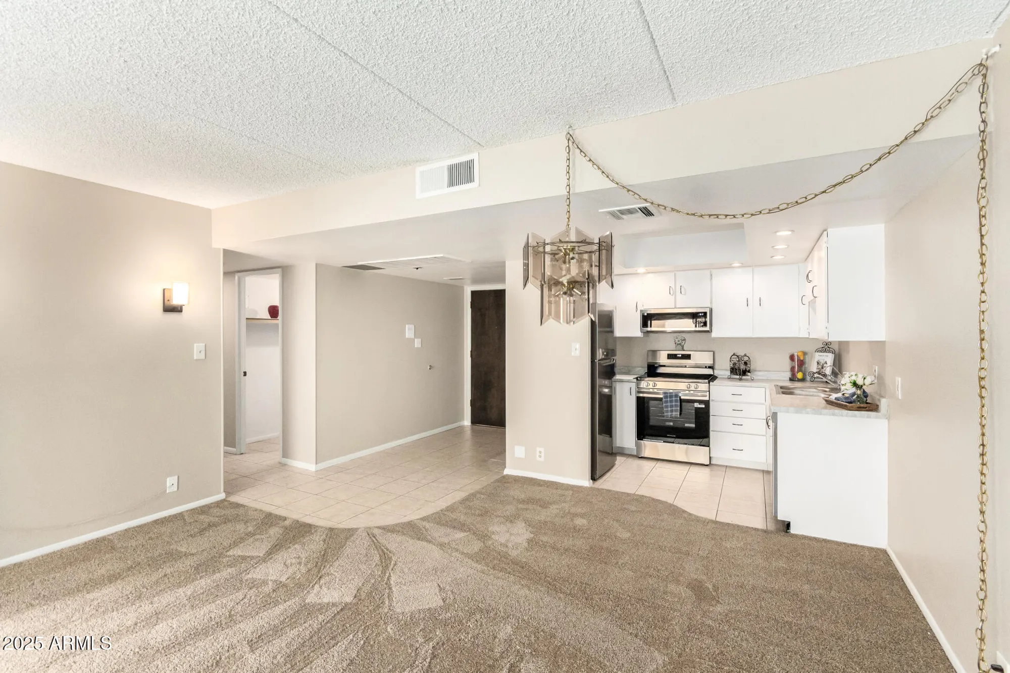 Property Slideshow image 9 of 37 | 7930 e camelback rd 505, Scottsdale, AZ, 85251