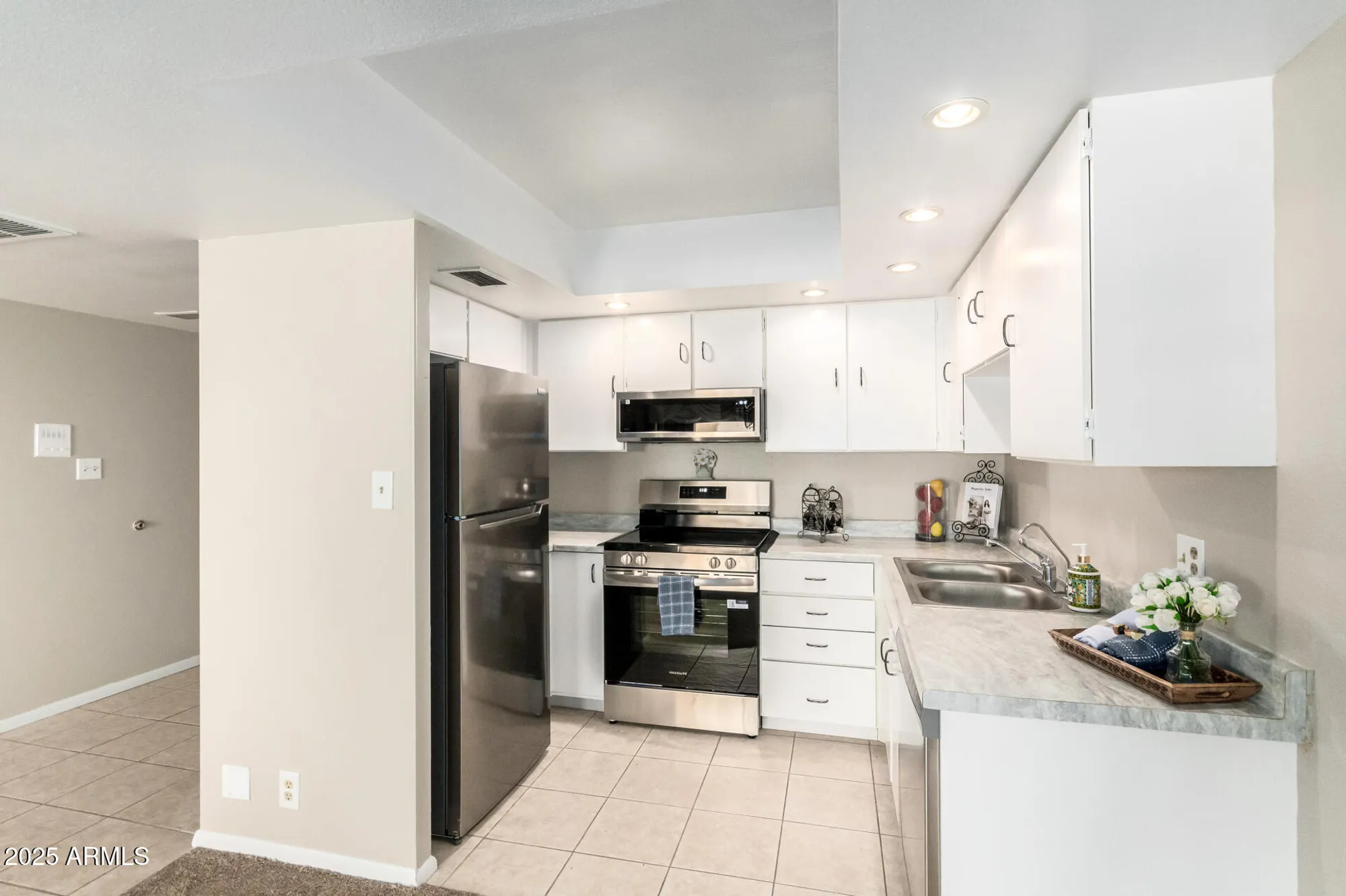 Property Slideshow image 10 of 37 | 7930 e camelback rd 505, Scottsdale, AZ, 85251