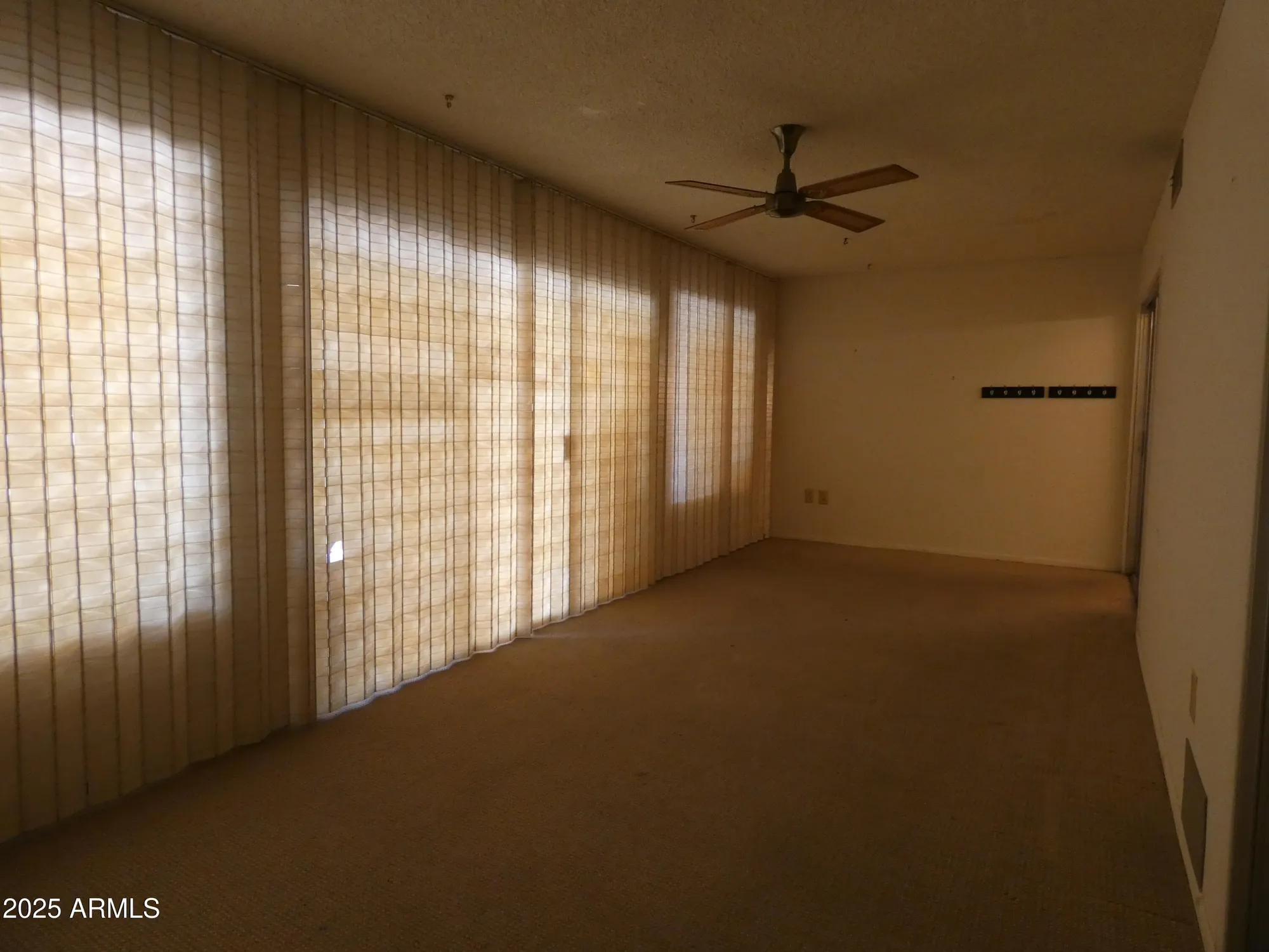 Property Slideshow image 15 of 19 | 13442 n emberwood dr, Sun City, AZ, 85351