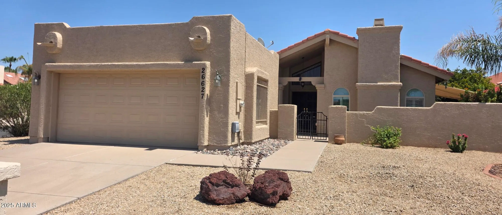 Property Slideshow image 1 of 33 | 26627 s drifter dr, Sun Lakes, AZ, 85248