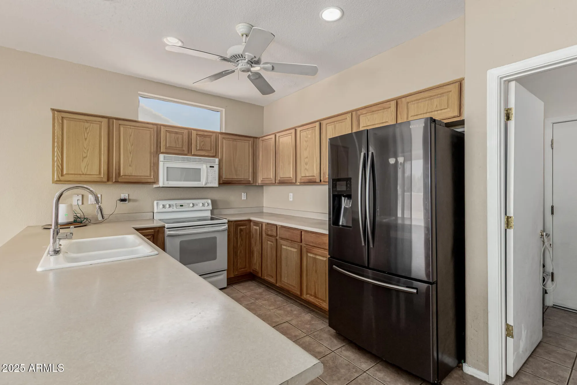 Property Slideshow image 12 of 38 | 15712 w eucalyptus ct, Surprise, AZ, 85374