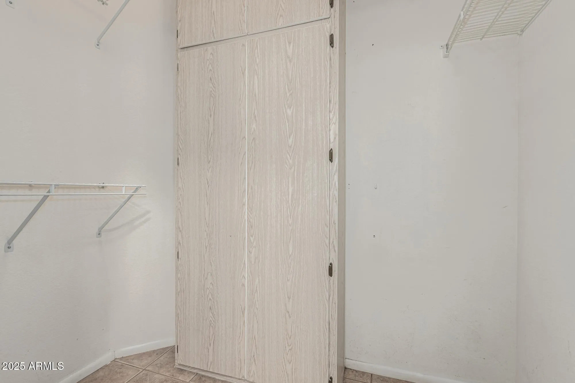 Property Slideshow image 19 of 38 | 15712 w eucalyptus ct, Surprise, AZ, 85374