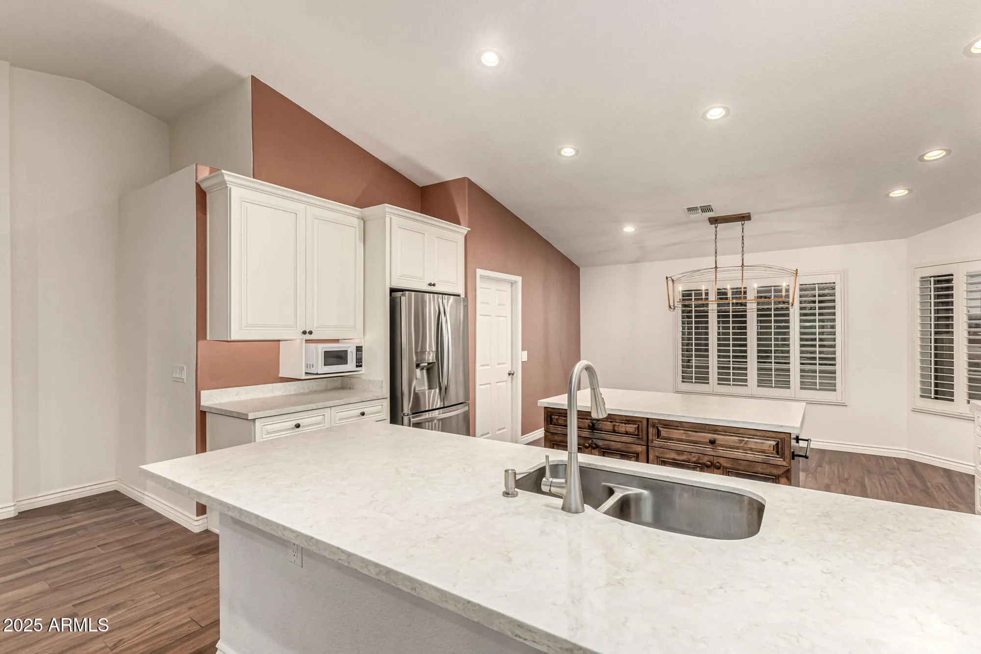 Property Slideshow image 12 of 33 | 2840 s alderwood cir, Mesa, AZ, 85212