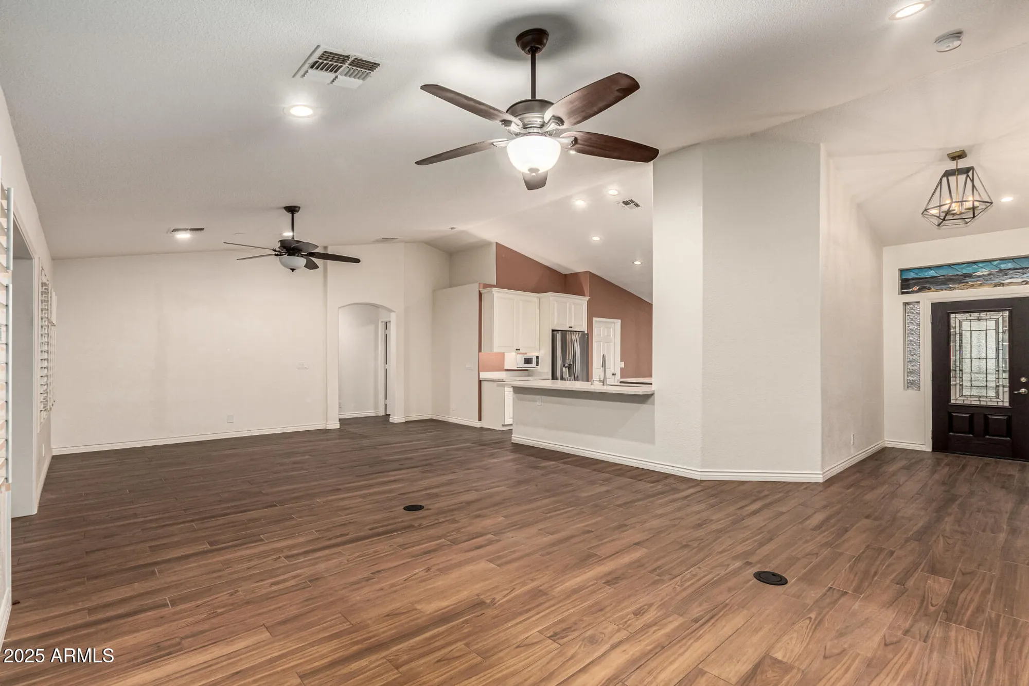 Property Slideshow image 7 of 33 | 2840 s alderwood cir, Mesa, AZ, 85212