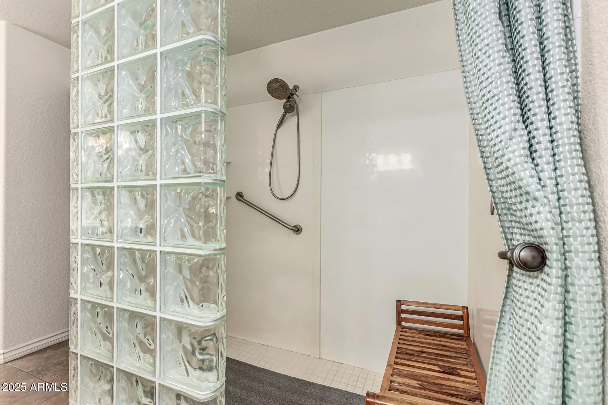 Property Slideshow image 19 of 33 | 2840 s alderwood cir, Mesa, AZ, 85212