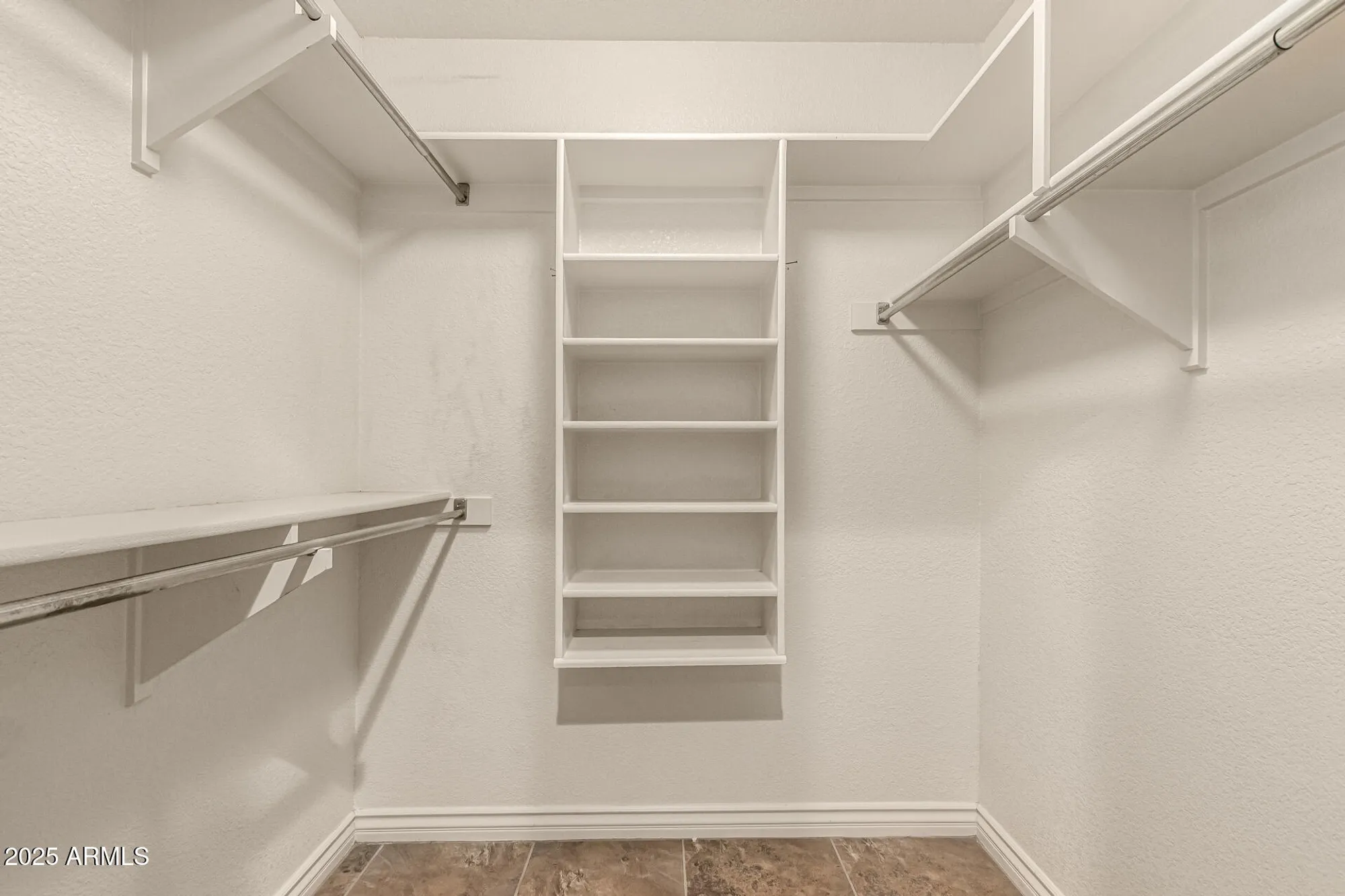 Property Slideshow image 21 of 33 | 2840 s alderwood cir, Mesa, AZ, 85212