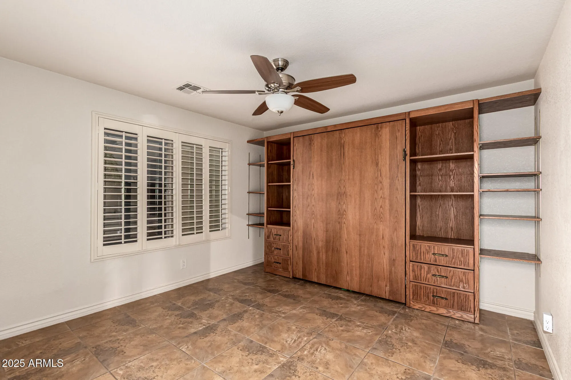 Property Slideshow image 22 of 33 | 2840 s alderwood cir, Mesa, AZ, 85212
