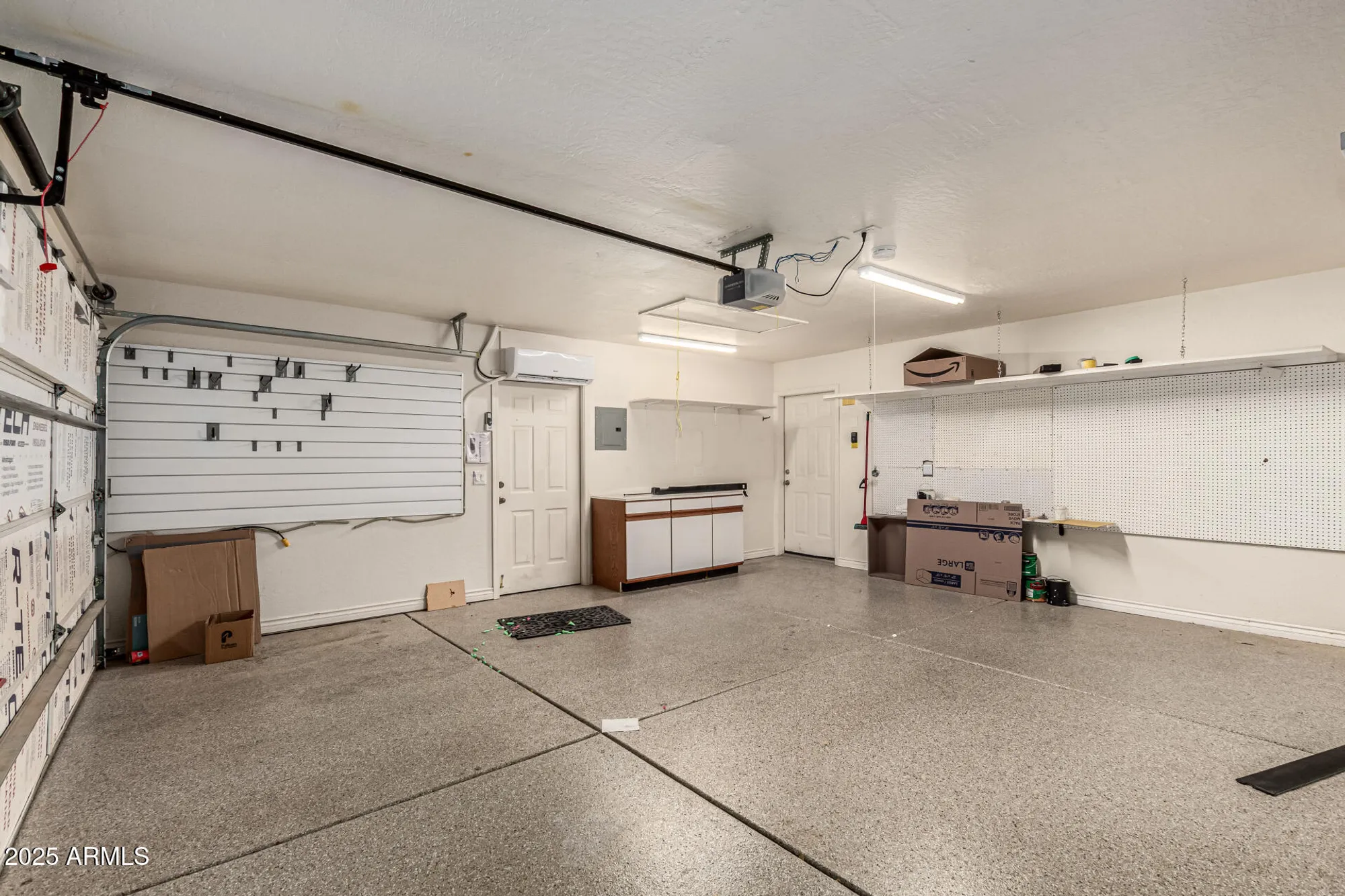 Property Slideshow image 27 of 33 | 2840 s alderwood cir, Mesa, AZ, 85212