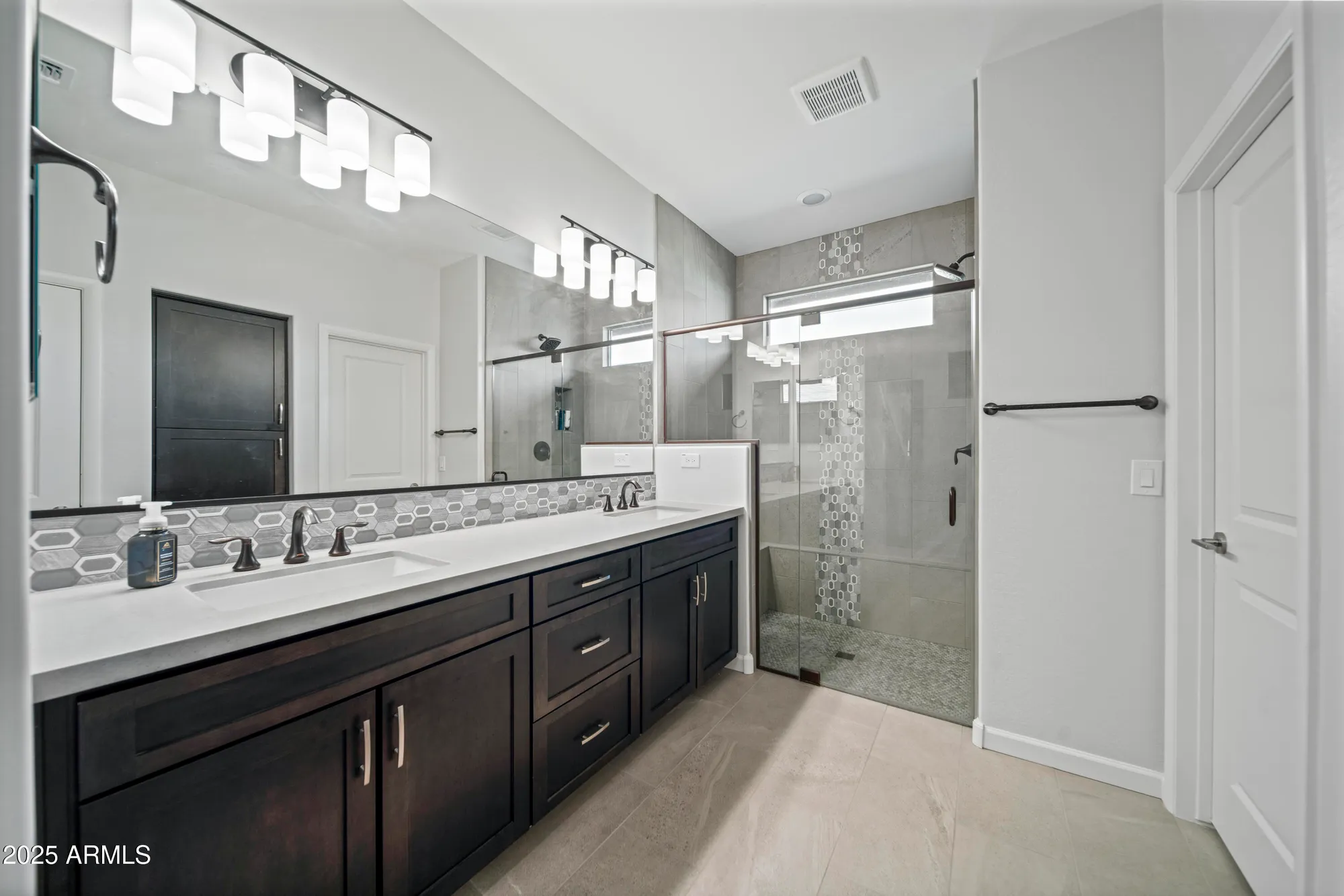 Property Slideshow image 11 of 27 | 3399 phantom st, Wickenburg, AZ, 85390