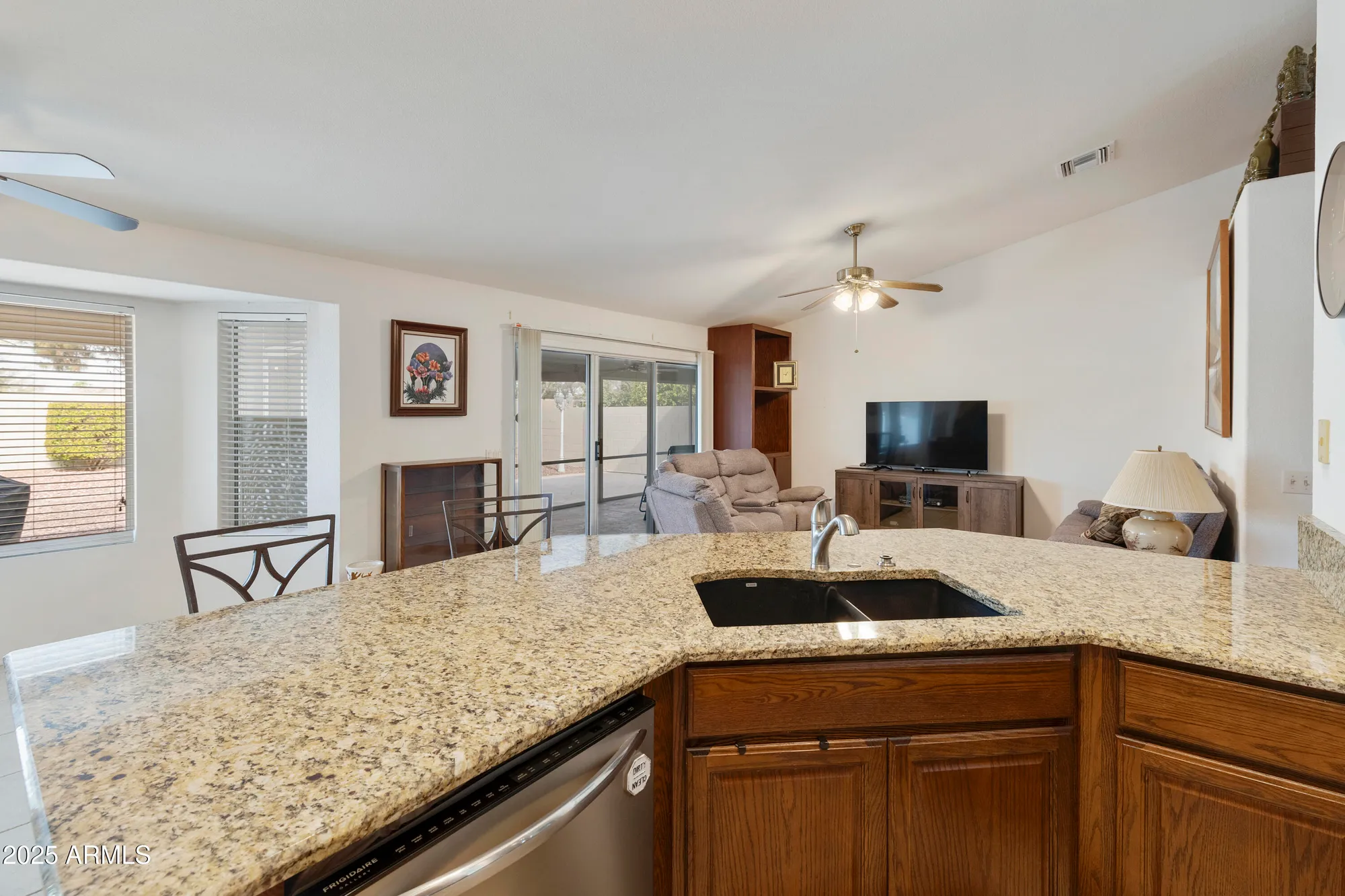 Property Slideshow image 14 of 65 | 24420 s boxwood dr, Sun Lakes, AZ, 85248