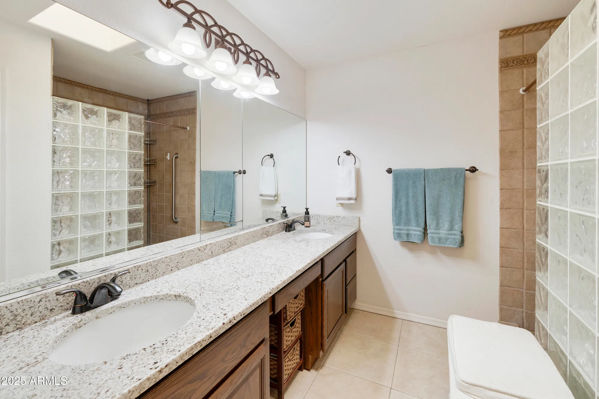 Property Slideshow image 28 of 65 | 24420 s boxwood dr, Sun Lakes, AZ, 85248
