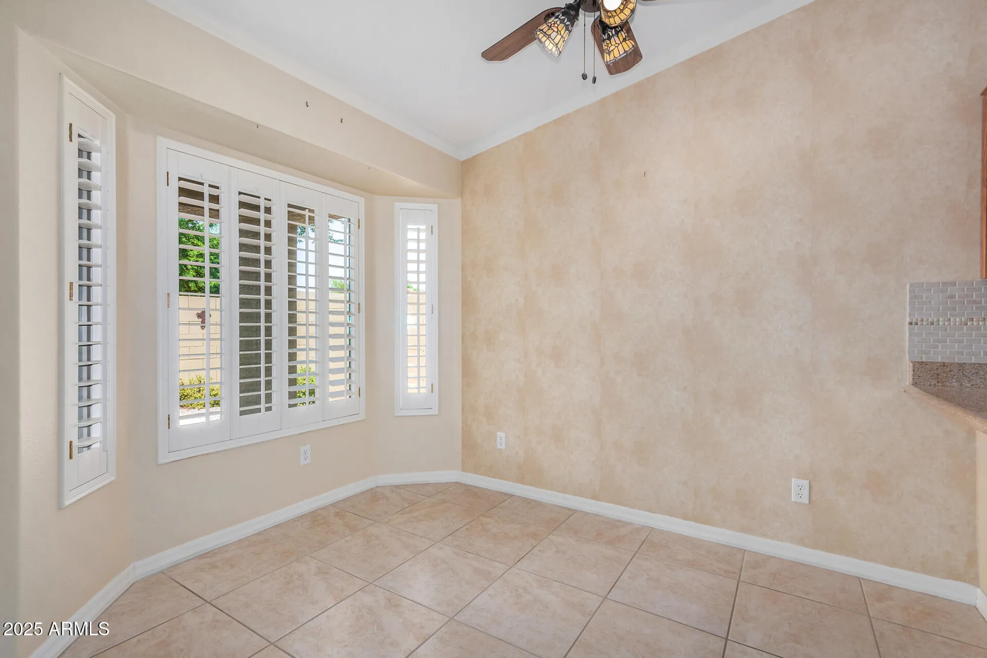 Property Slideshow image 9 of 23 | 3920 e runaway bay pl, Chandler, AZ, 85249
