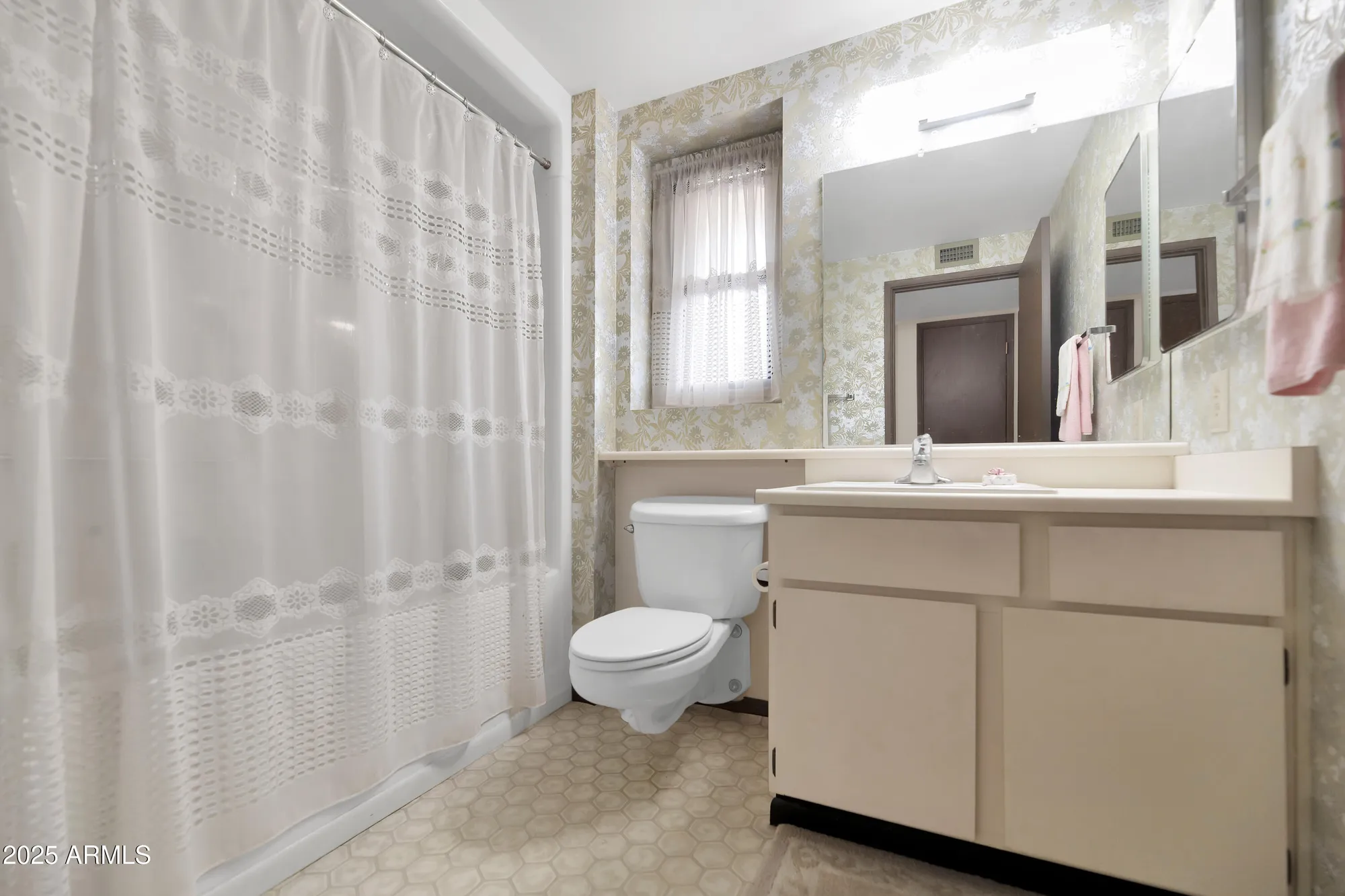 Property Slideshow image 7 of 35 | 12429 w bluestem dr, Sun City West, AZ, 85375