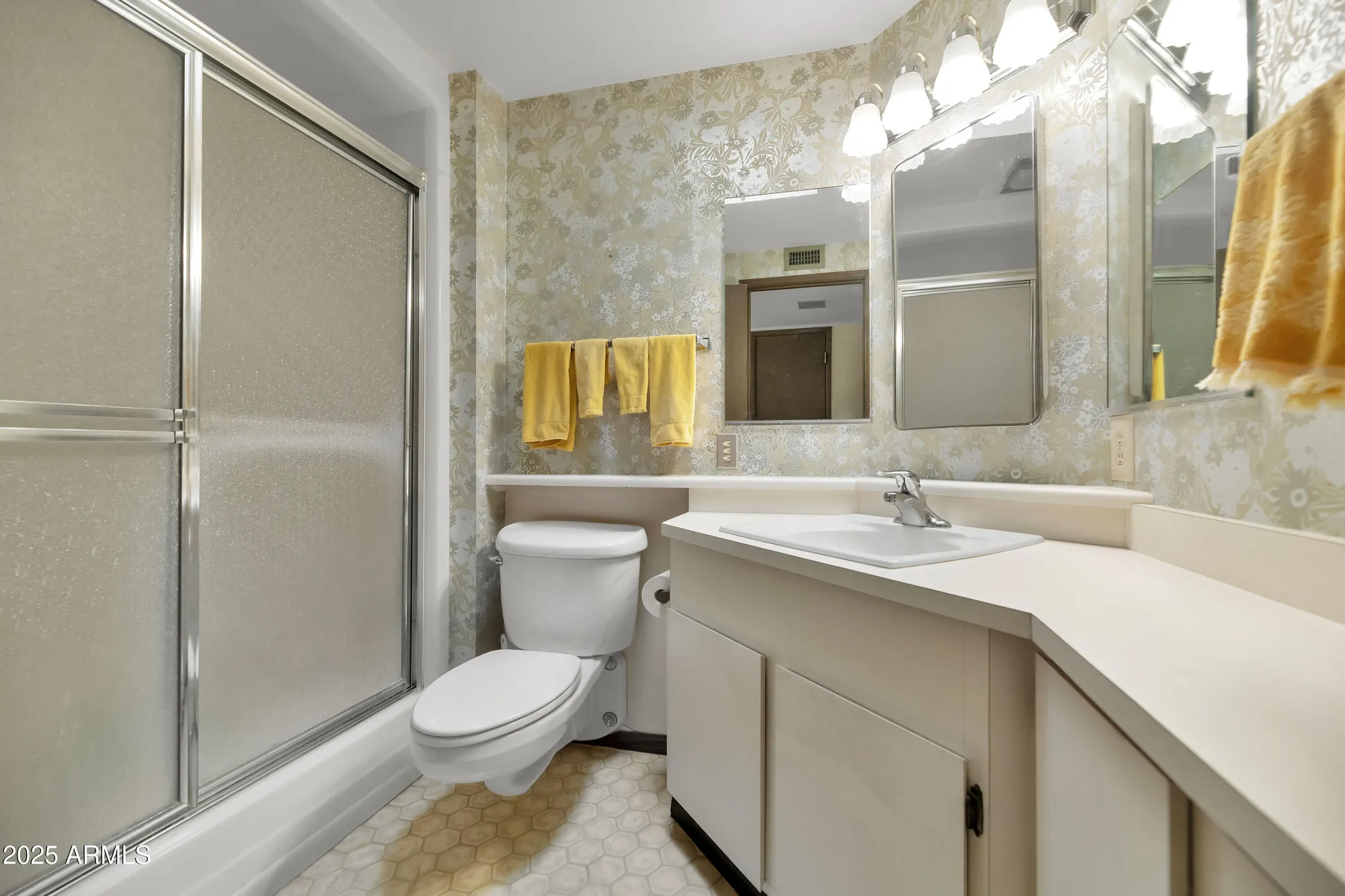 Property Slideshow image 12 of 35 | 12429 w bluestem dr, Sun City West, AZ, 85375