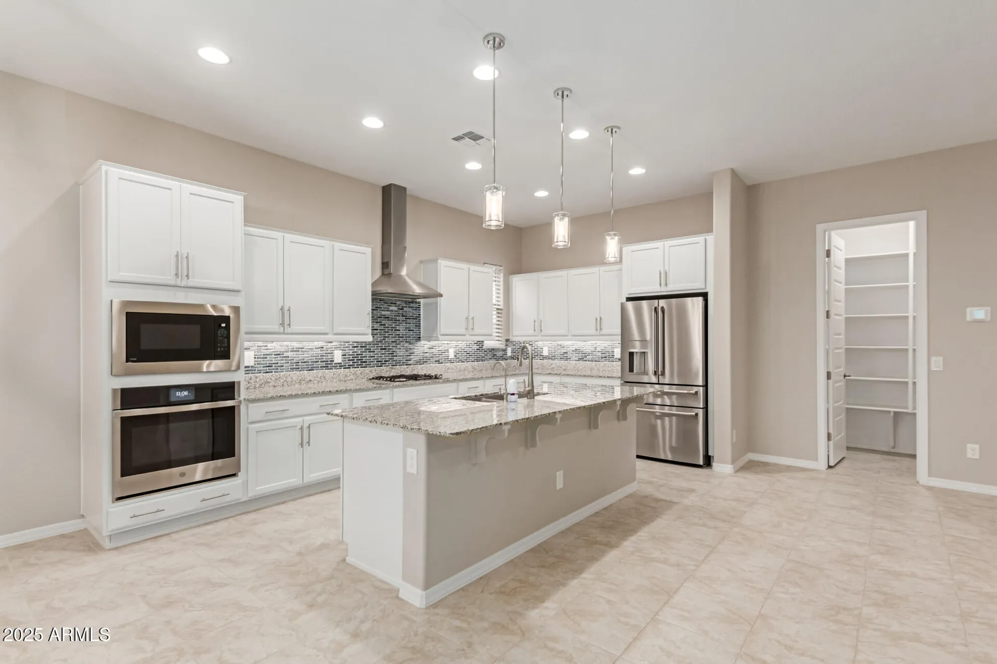 Property Slideshow image 11 of 46 | 15843 s 177th ave, Goodyear, AZ, 85338