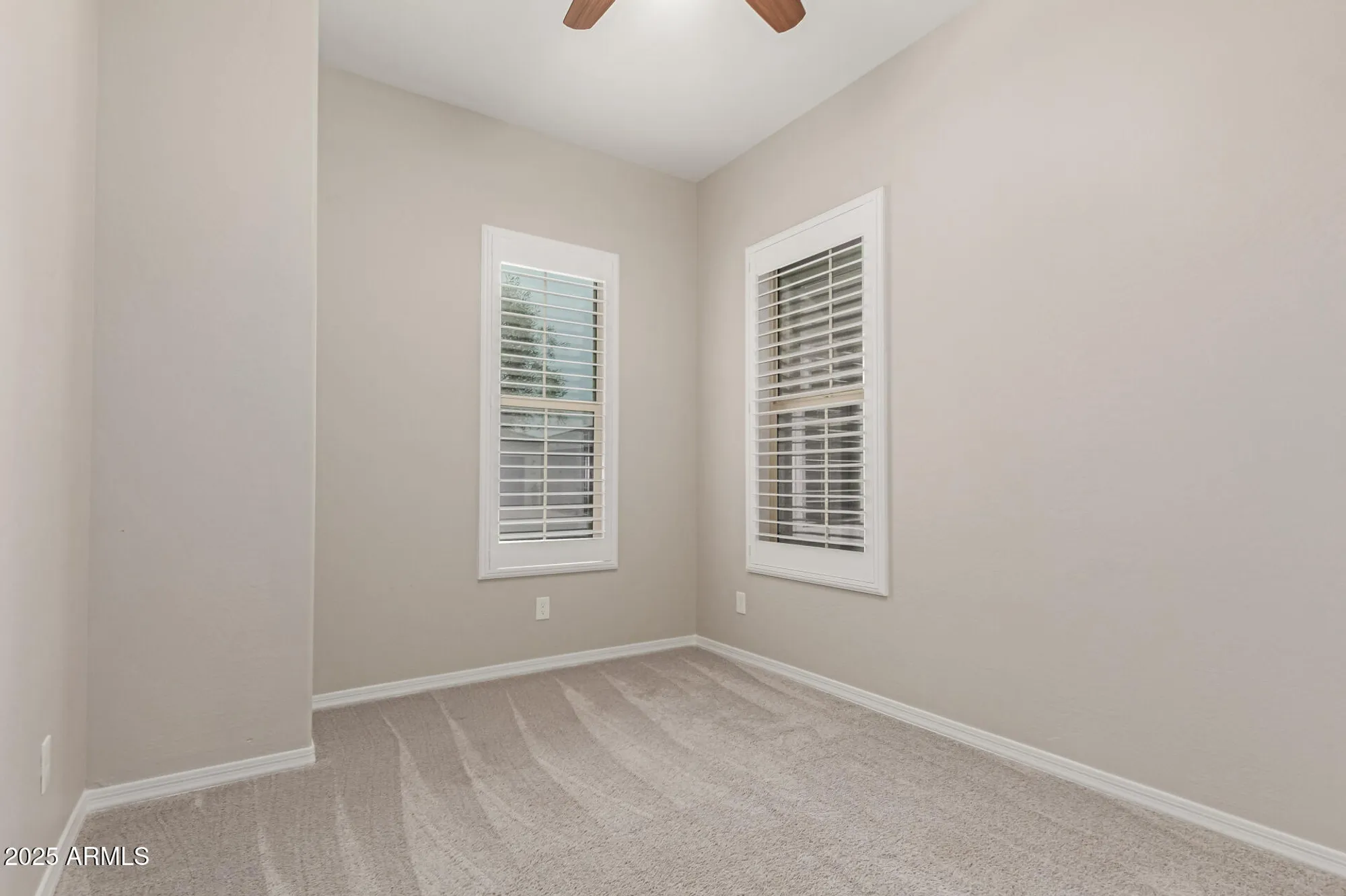 Property Slideshow image 23 of 46 | 15843 s 177th ave, Goodyear, AZ, 85338
