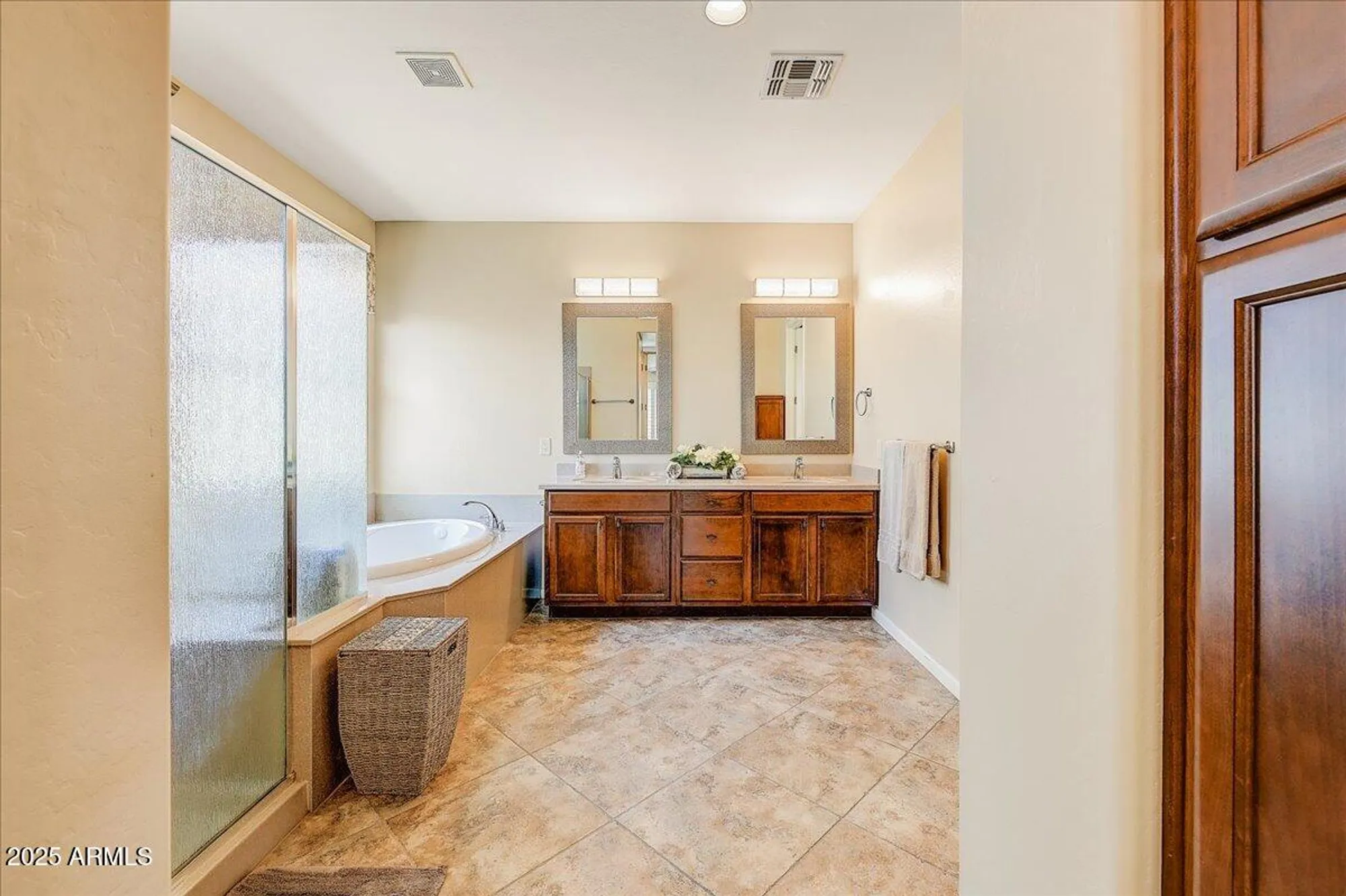 Property Slideshow image 8 of 26 | 16445 w berkeley rd, Goodyear, AZ, 85395